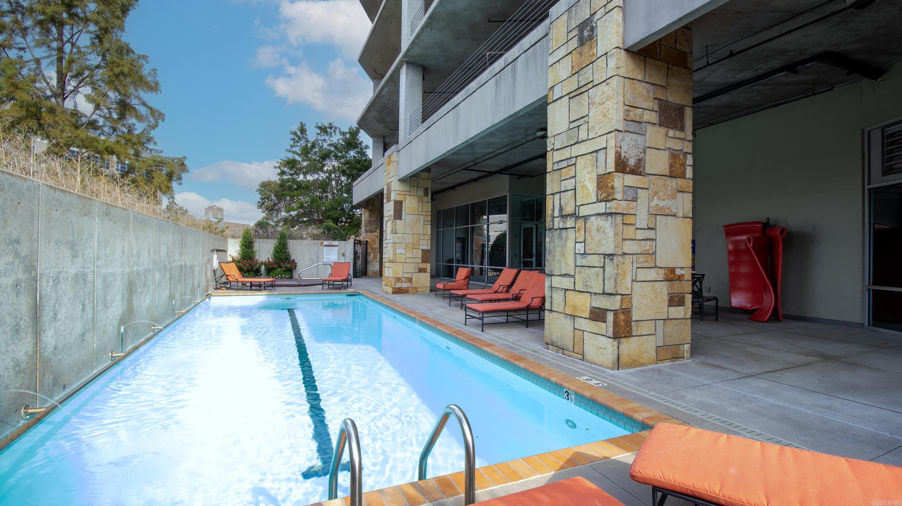 300 THIRD HPR - Residential