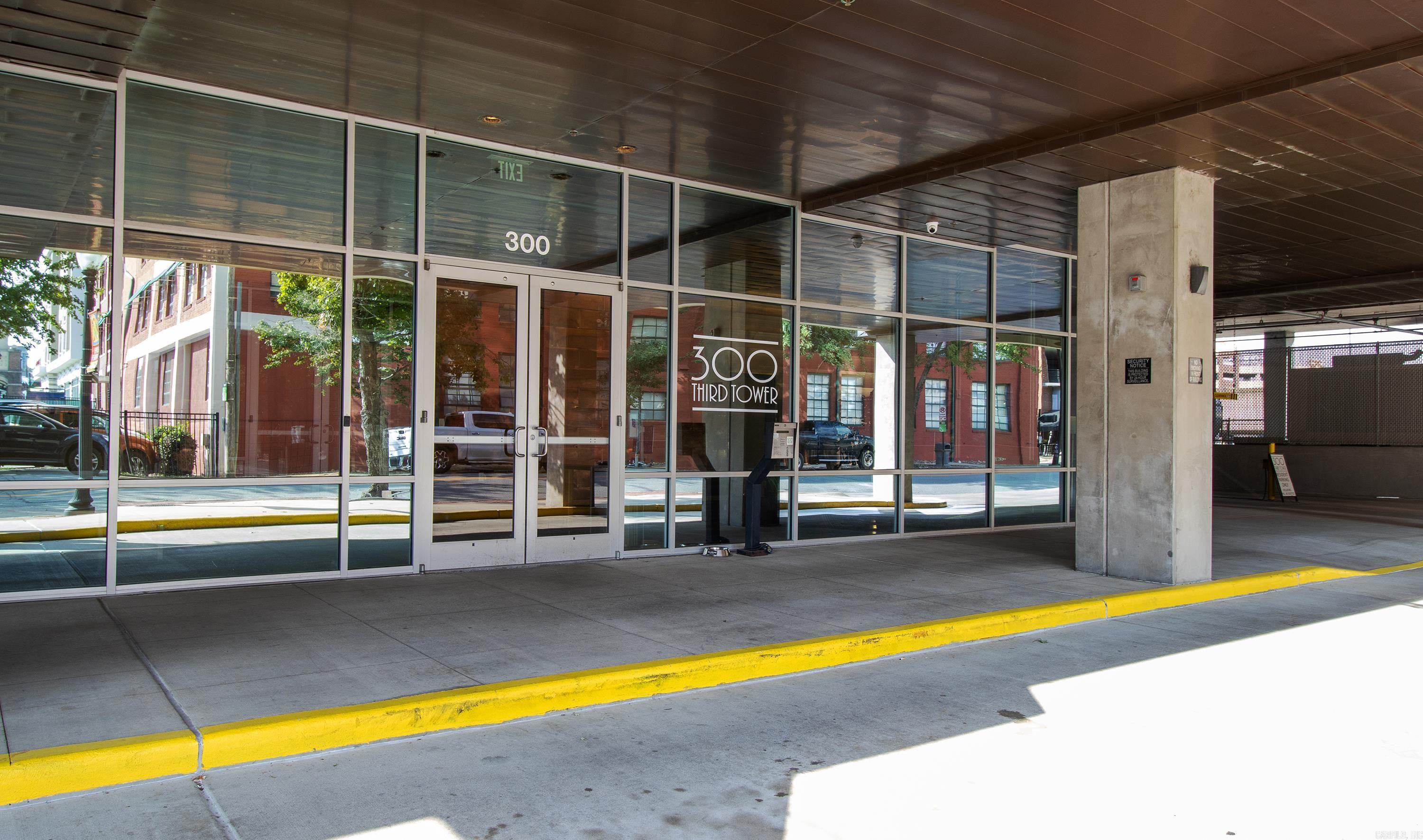 300 THIRD HPR - Residential