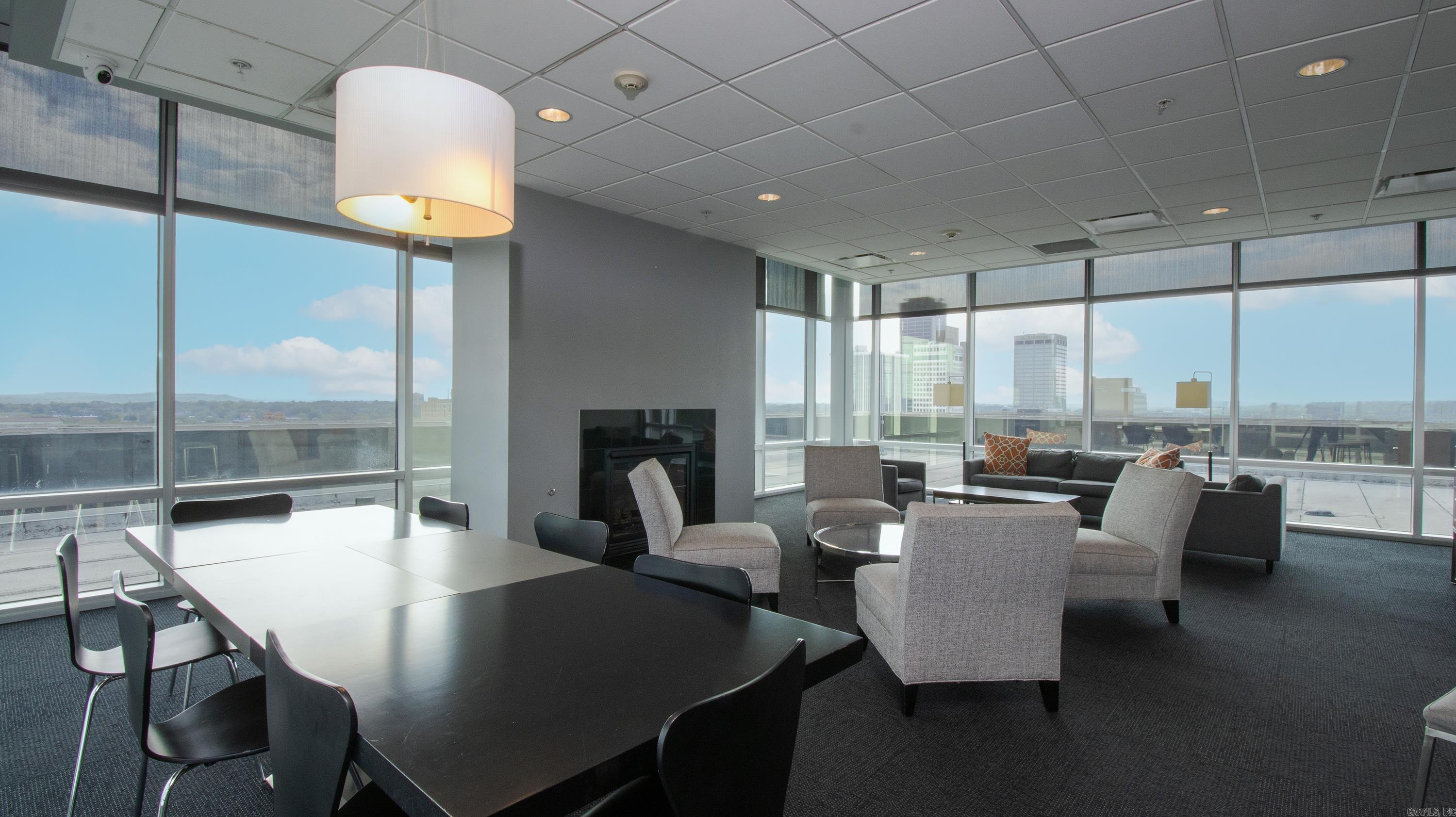300 THIRD HPR - Residential