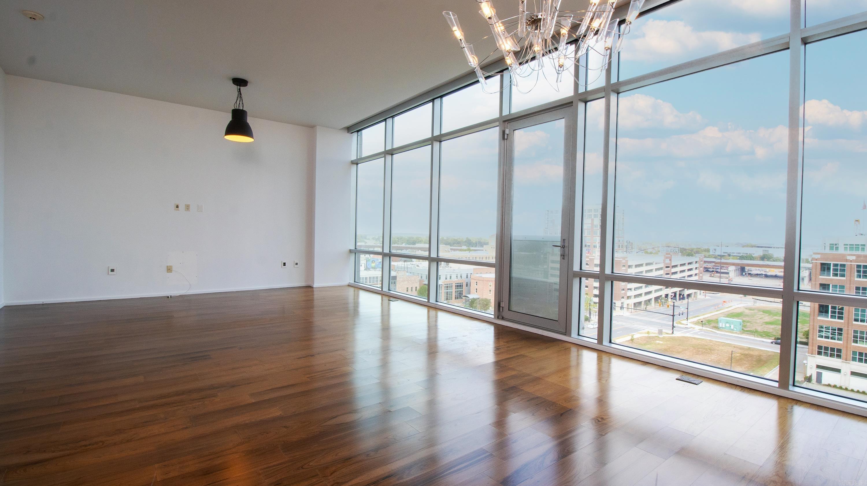 300 THIRD HPR - Residential