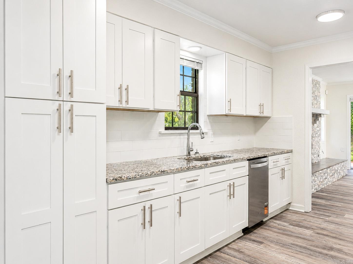 LAKEWOOD HTS ESTATES - Residential