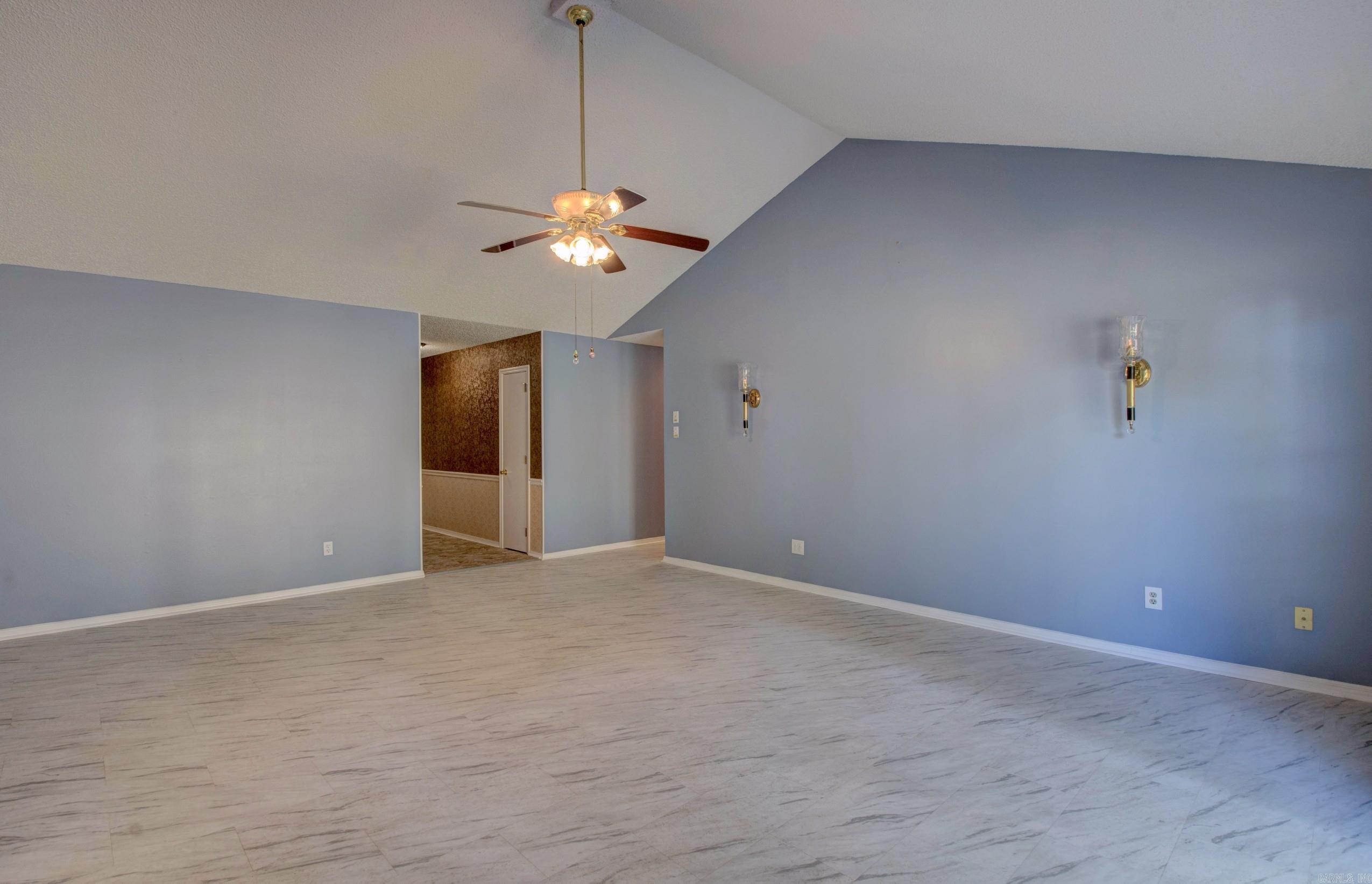 PARKWAY PLACE - Residential