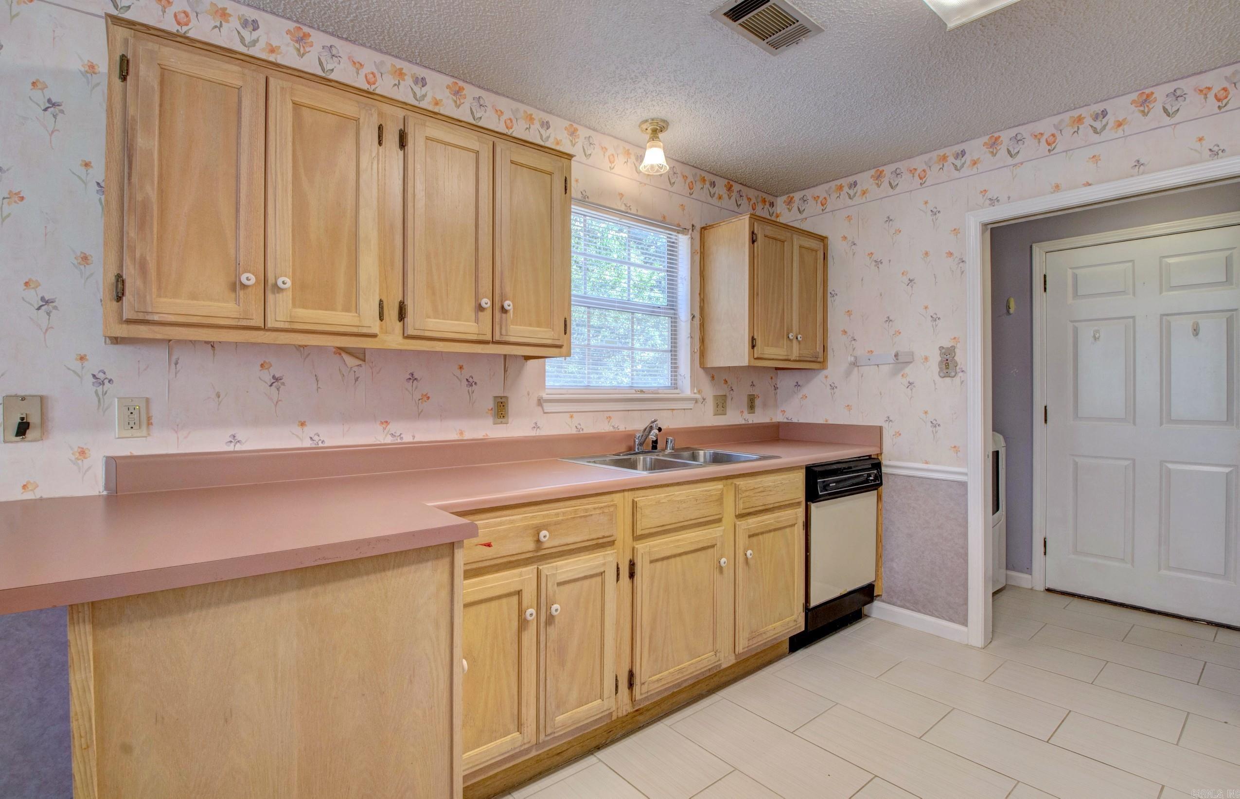 PARKWAY PLACE - Residential
