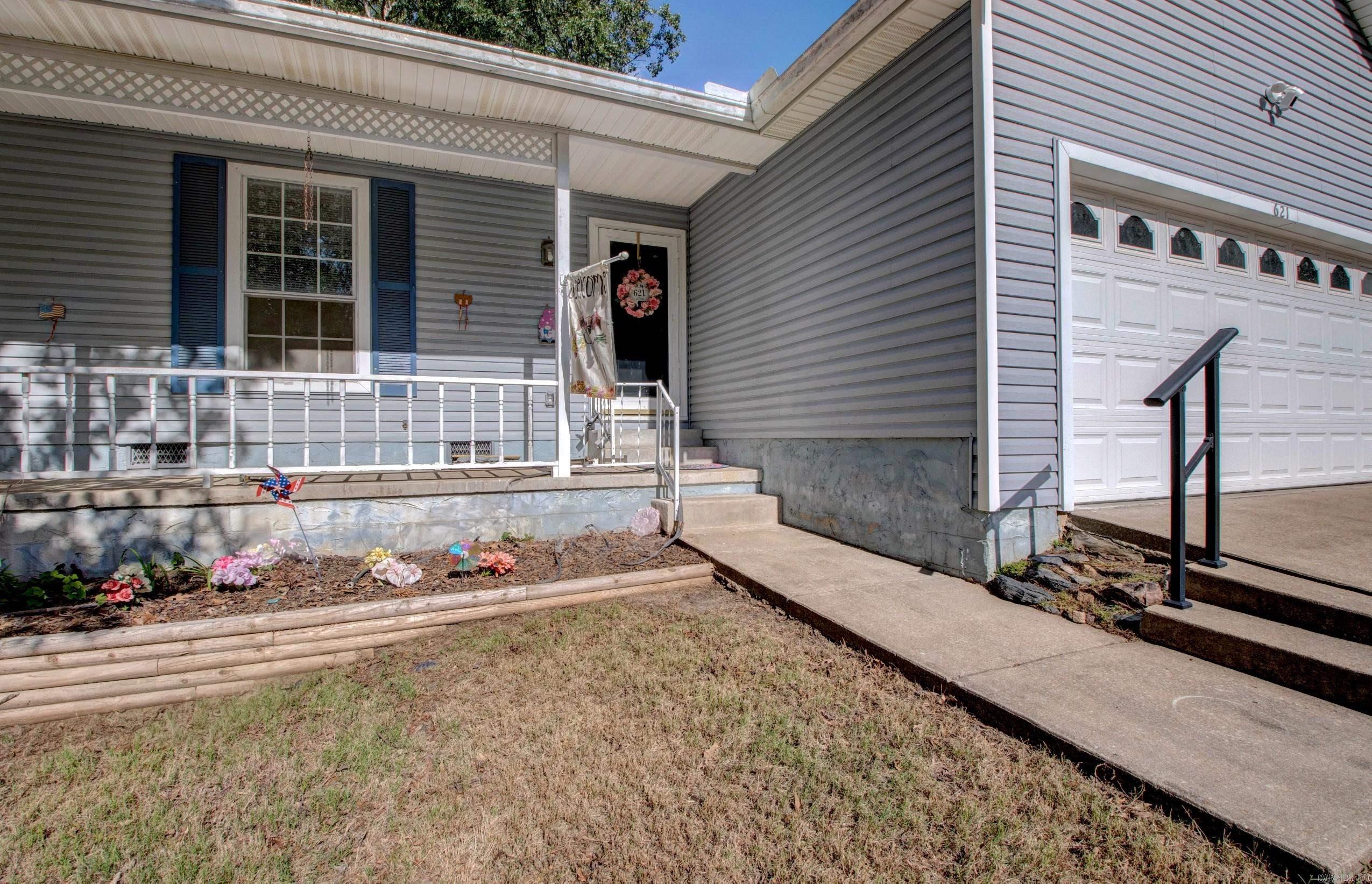 PARKWAY PLACE - Residential