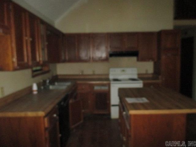 EAST MEADOW - Residential