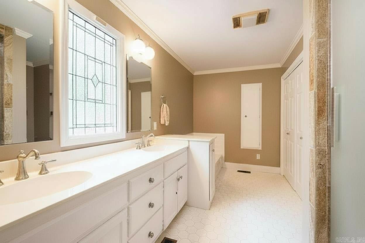 ST CHARLES ADDN - Residential