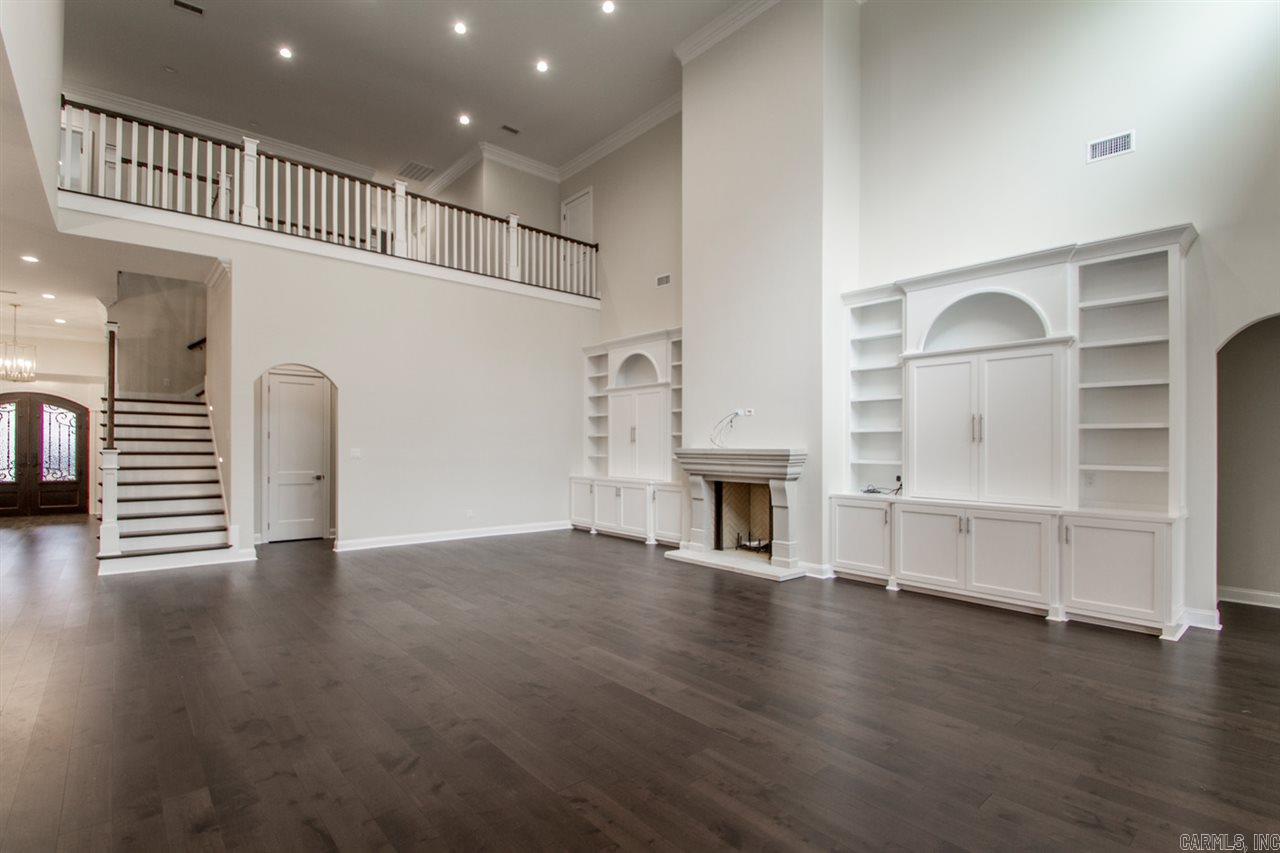 CHENAL VALLEY HALLEN COURT - Residential