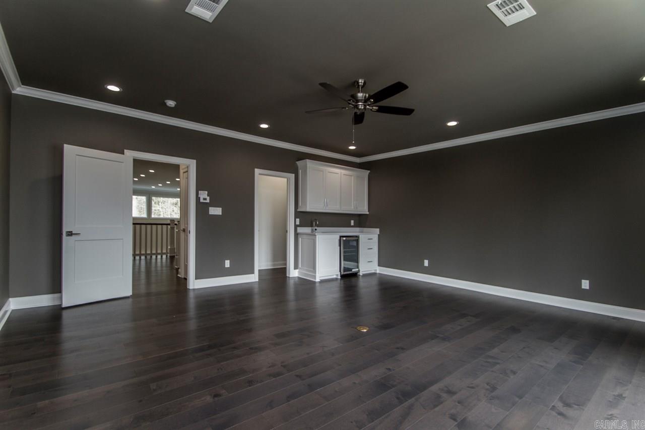 CHENAL VALLEY HALLEN COURT - Residential