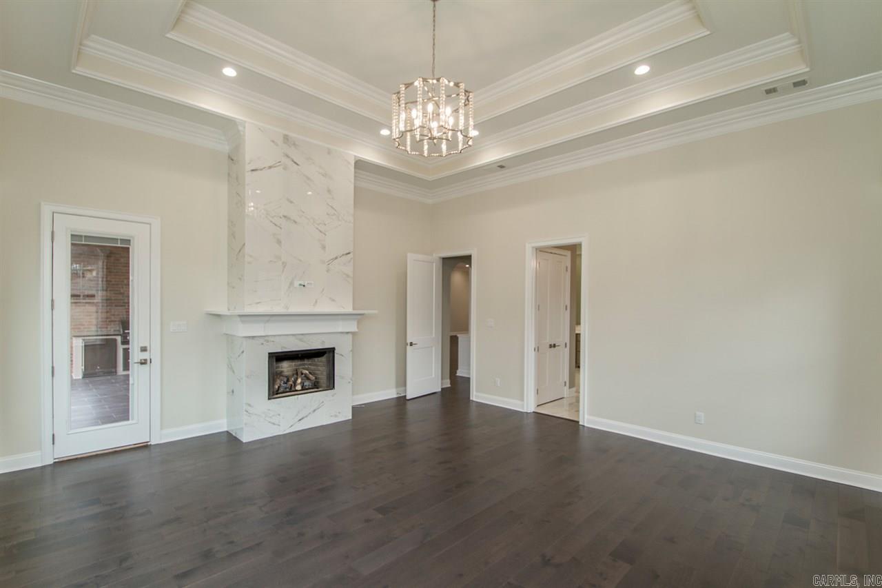 CHENAL VALLEY HALLEN COURT - Residential