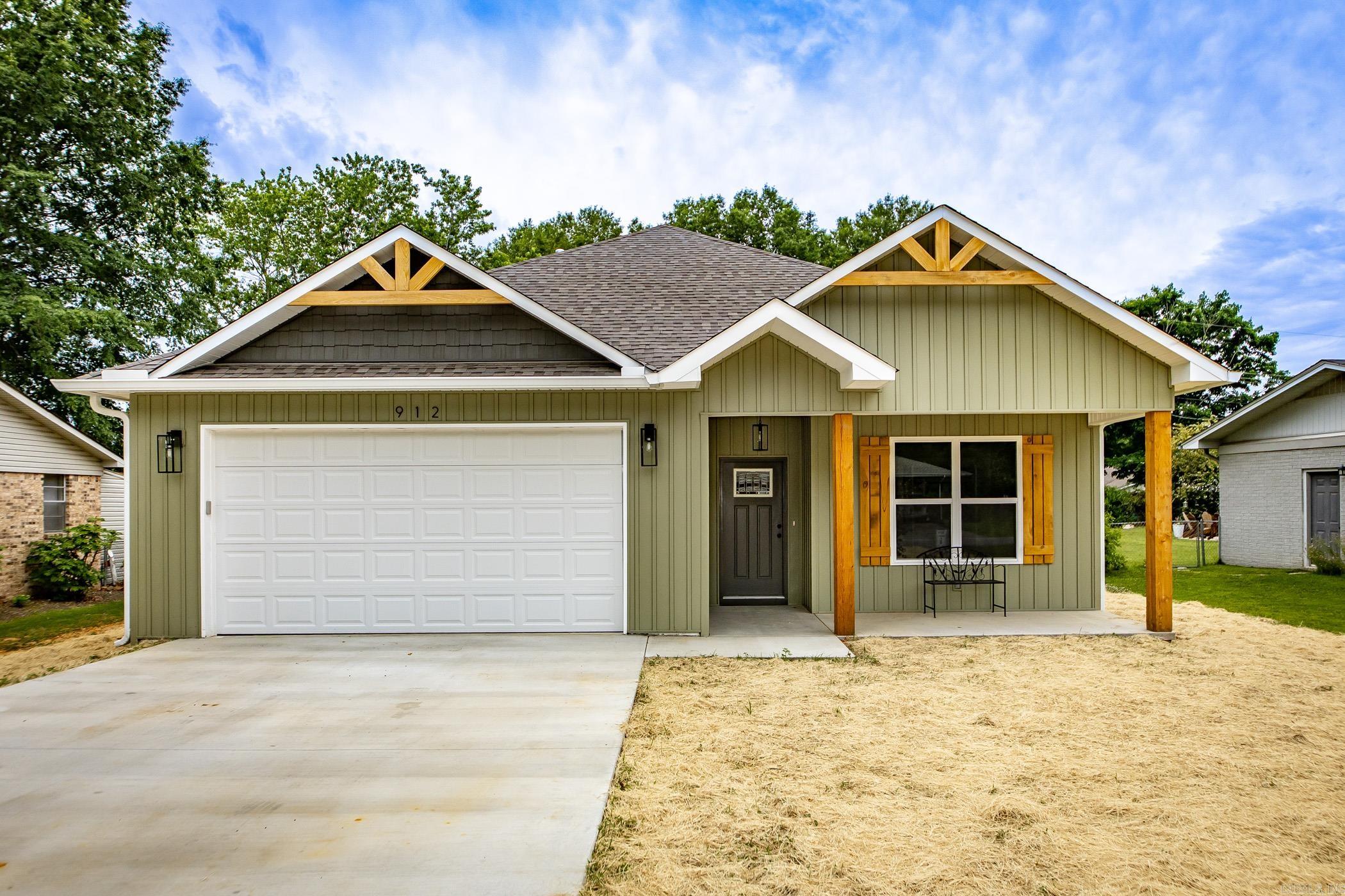 FOUST - Residential