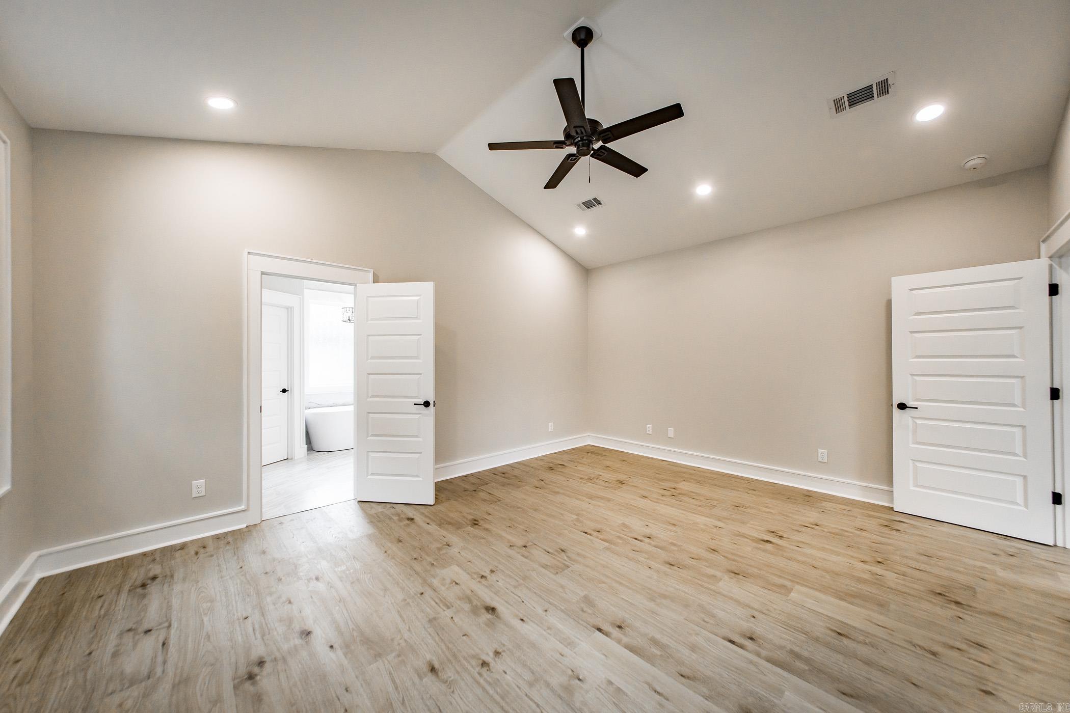 FOUST - Residential