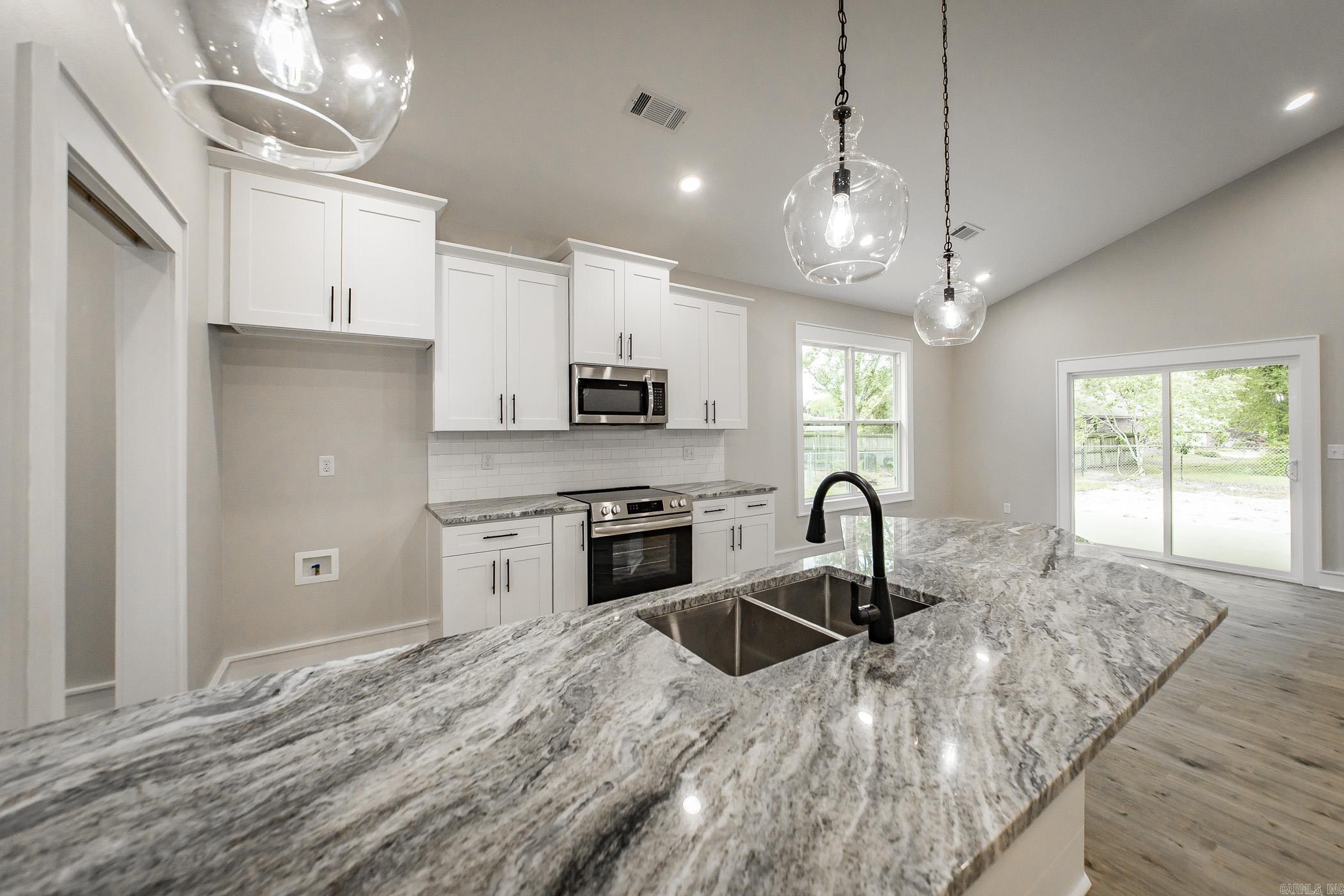 FOUST - Residential