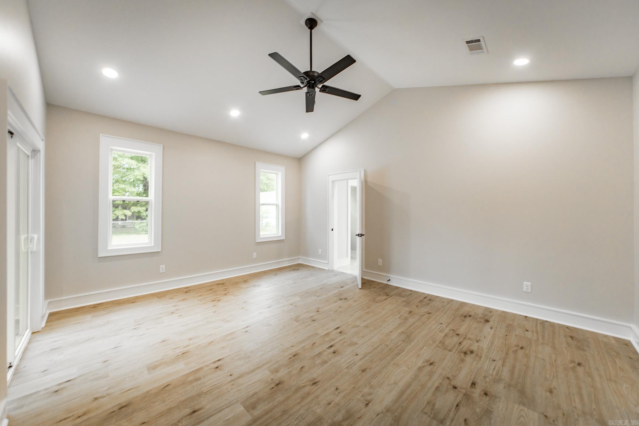 FOUST - Residential