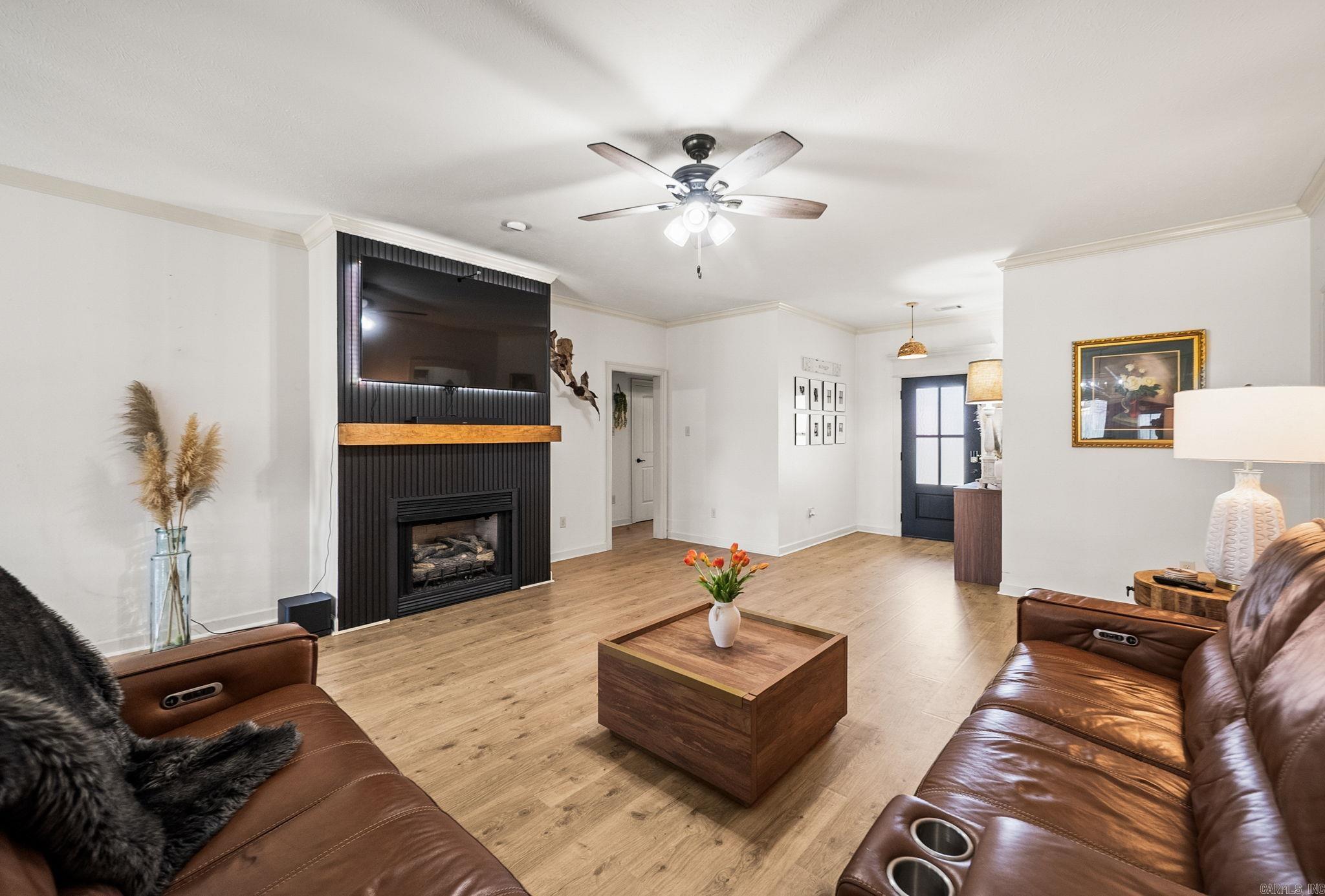 OAK TREE SUB - Residential