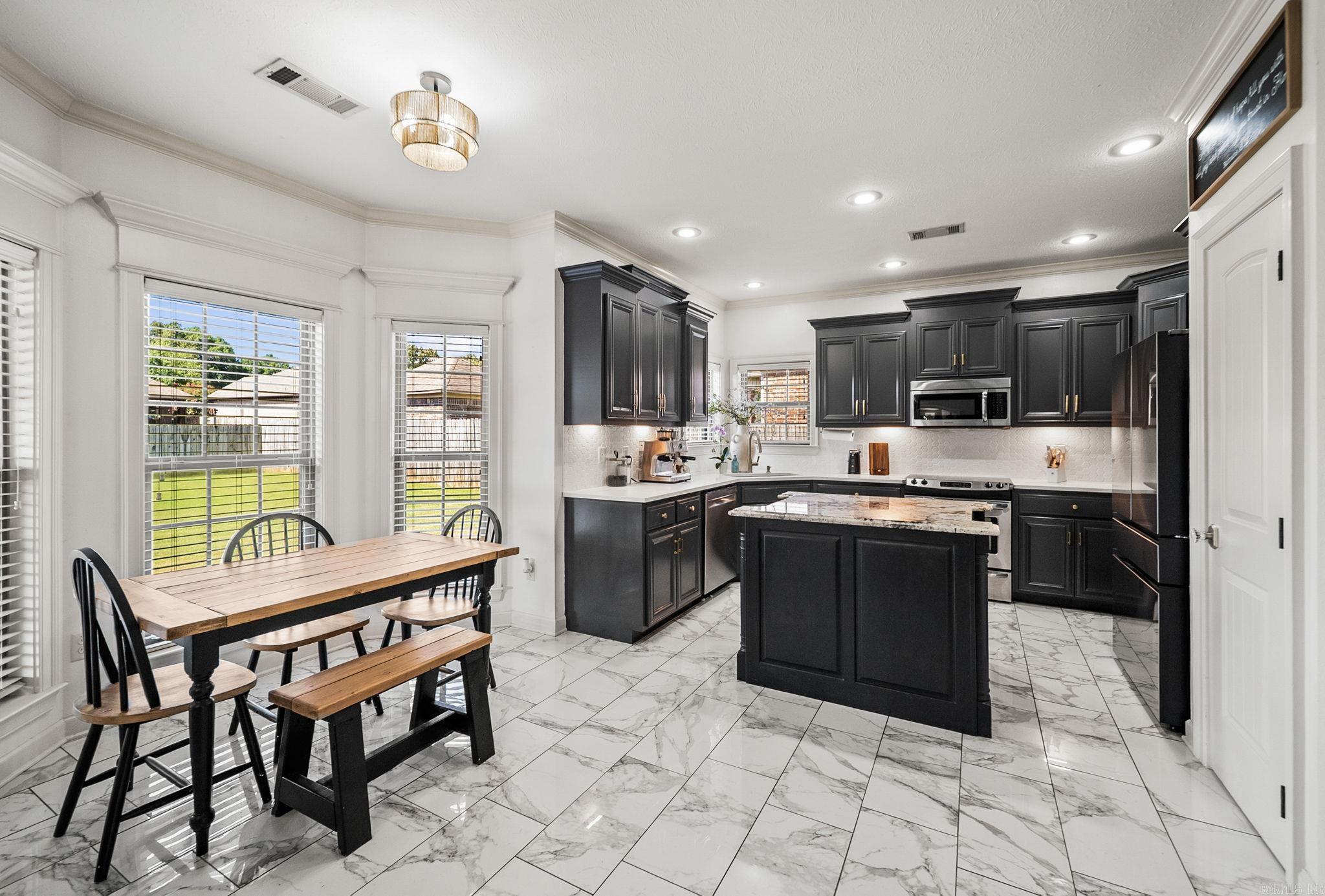 OAK TREE SUB - Residential