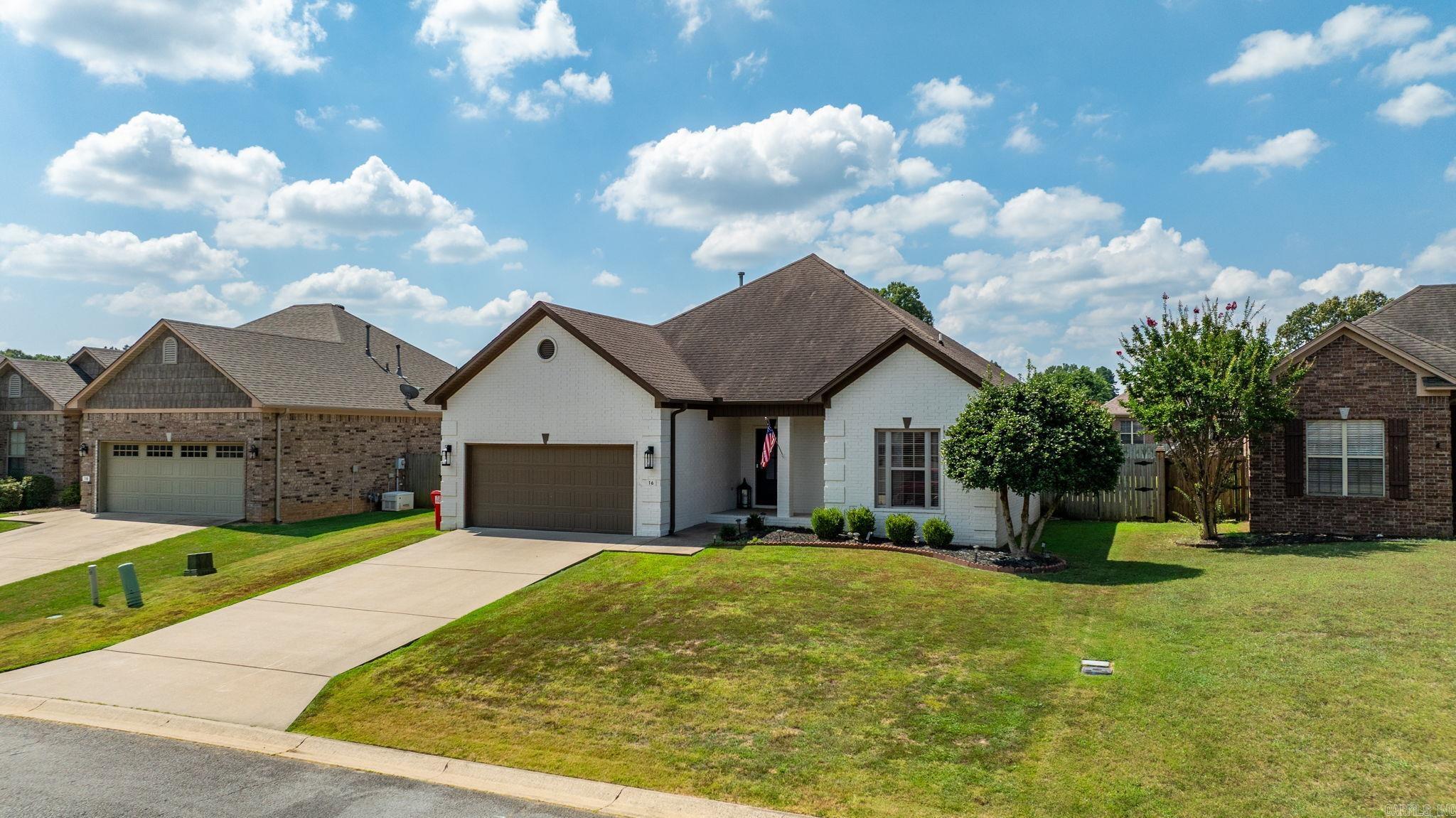 OAK TREE SUB - Residential