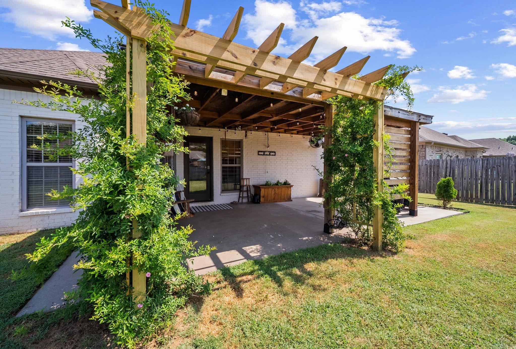 OAK TREE SUB - Residential