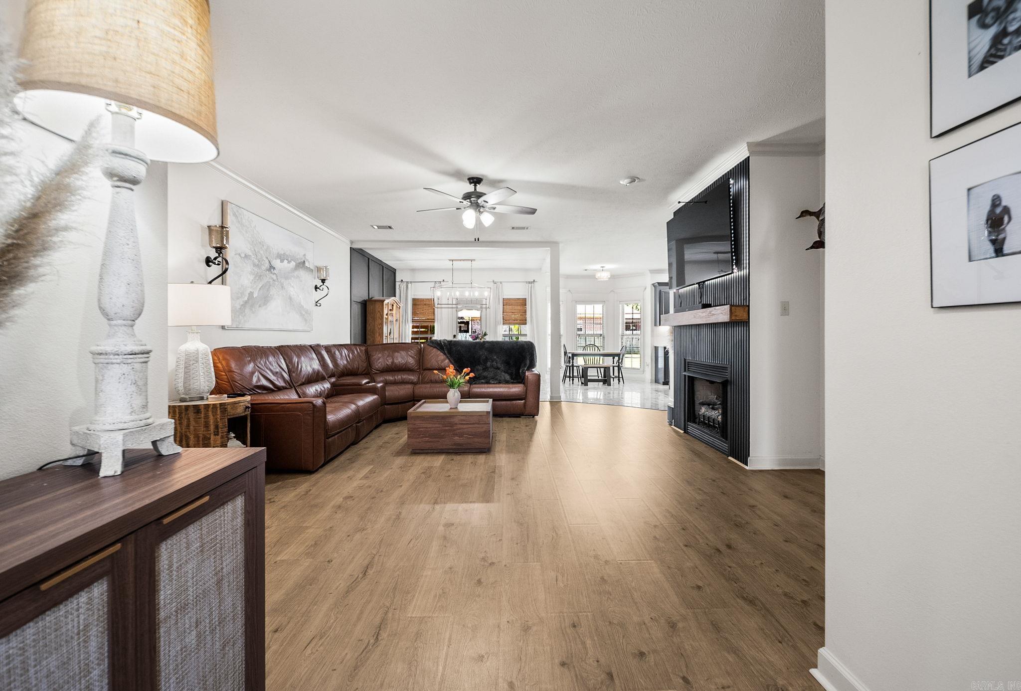 OAK TREE SUB - Residential
