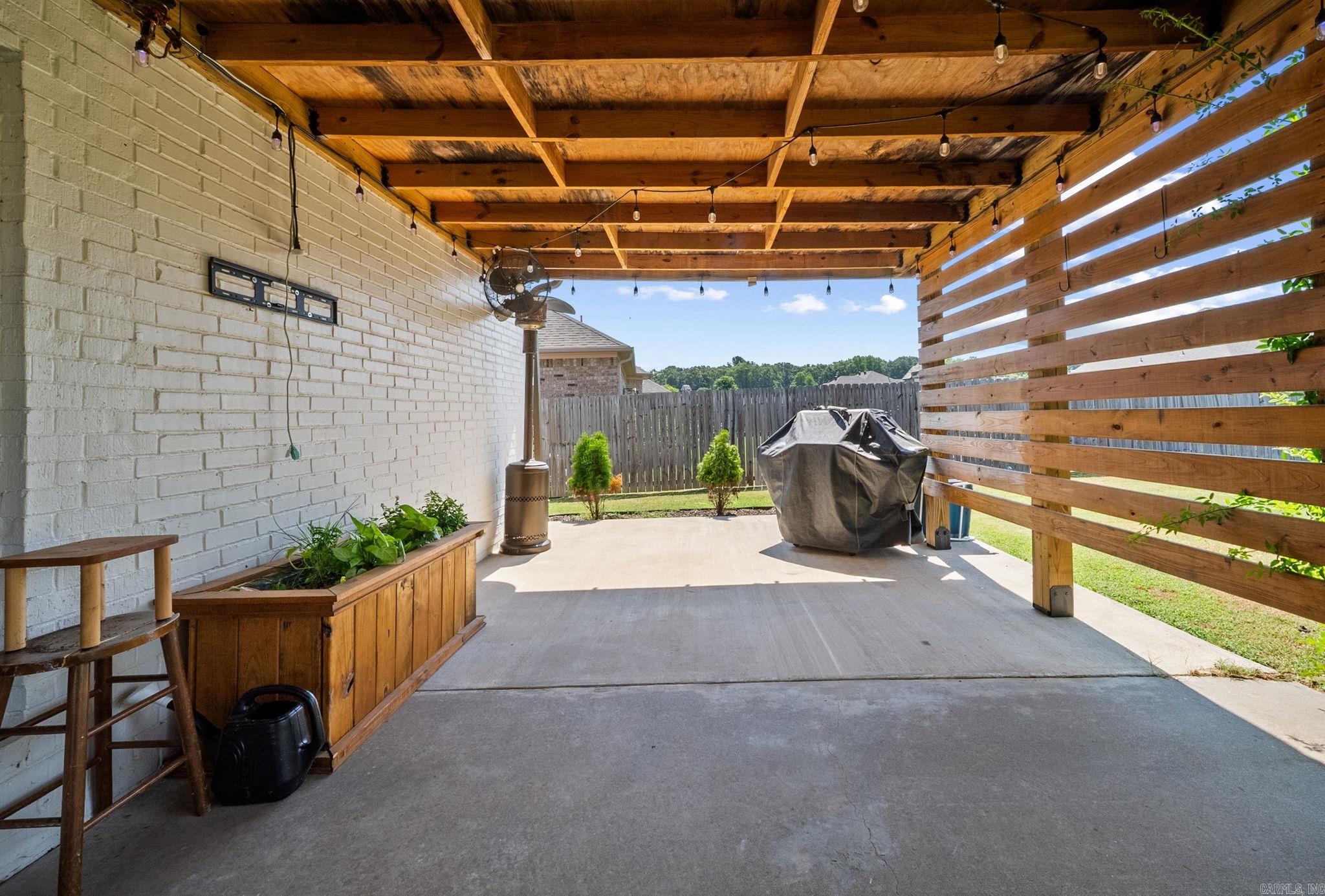 OAK TREE SUB - Residential