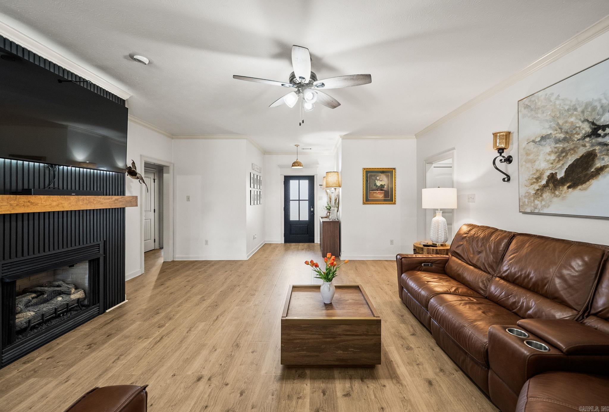 OAK TREE SUB - Residential