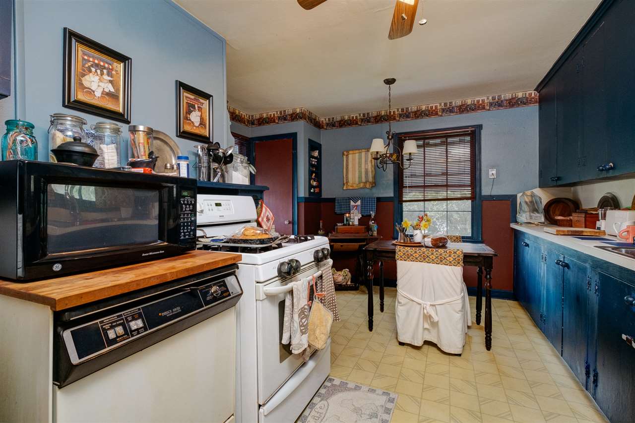 KINGWOOD PLACE - Residential