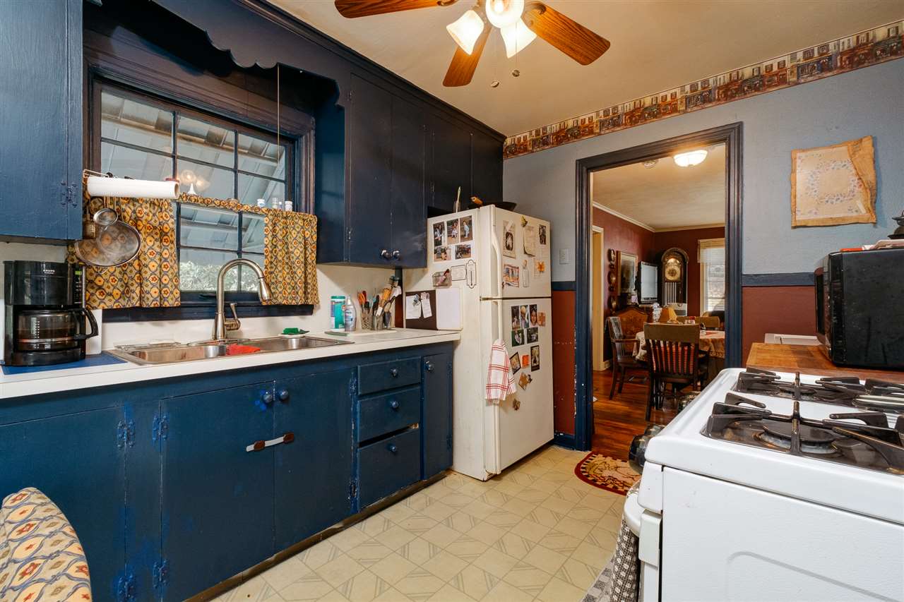 KINGWOOD PLACE - Residential