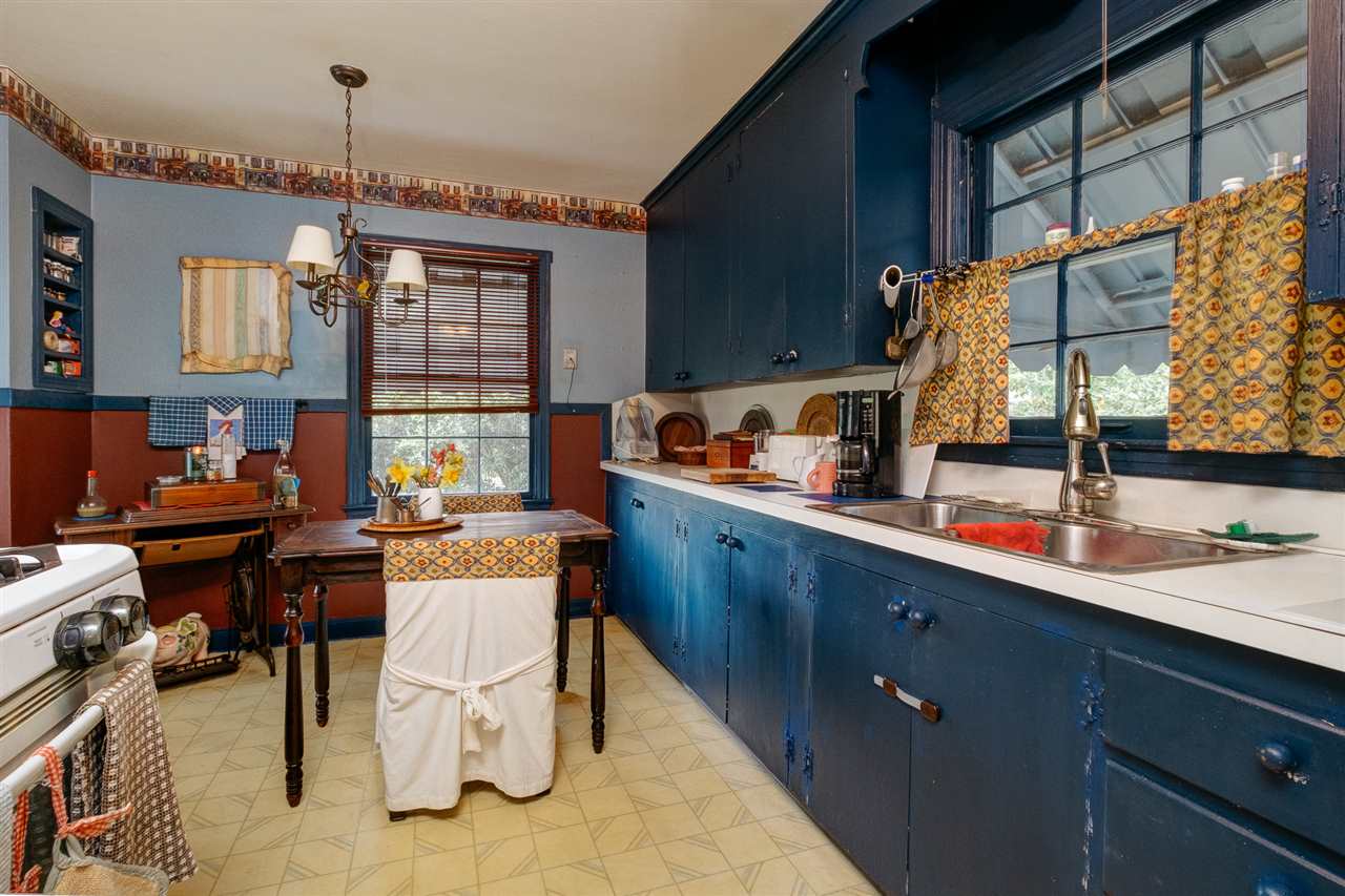 KINGWOOD PLACE - Residential