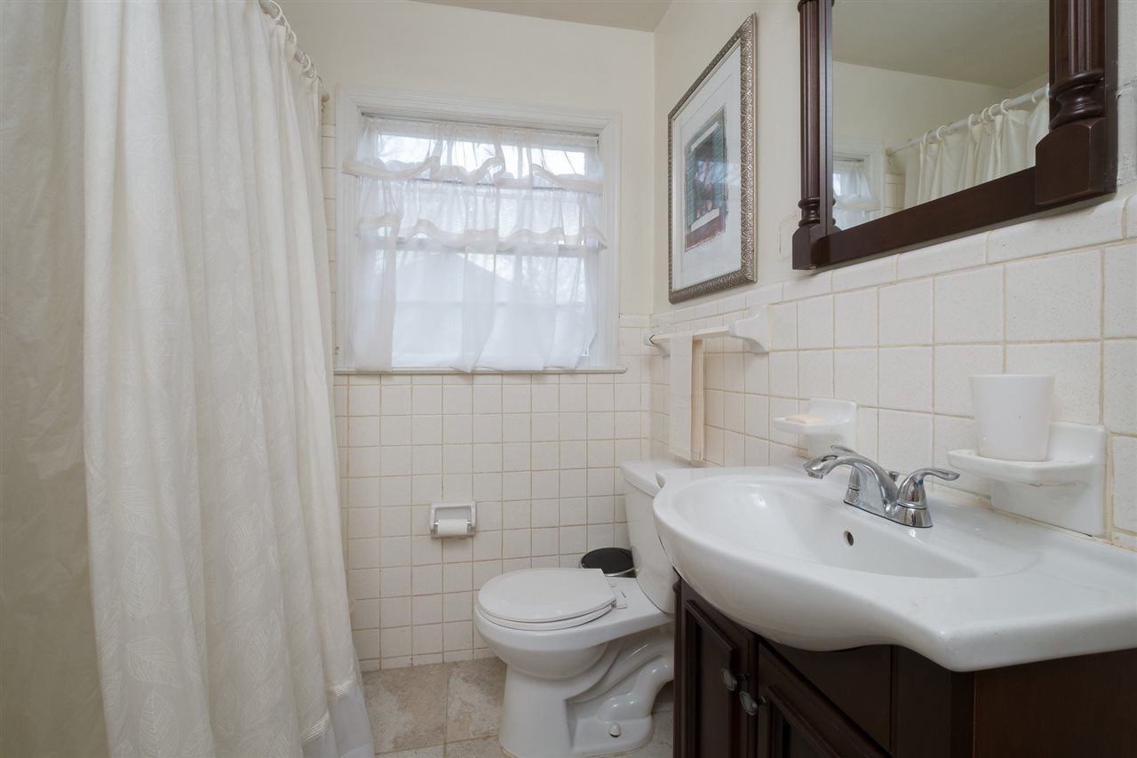 KINGWOOD PLACE - Residential