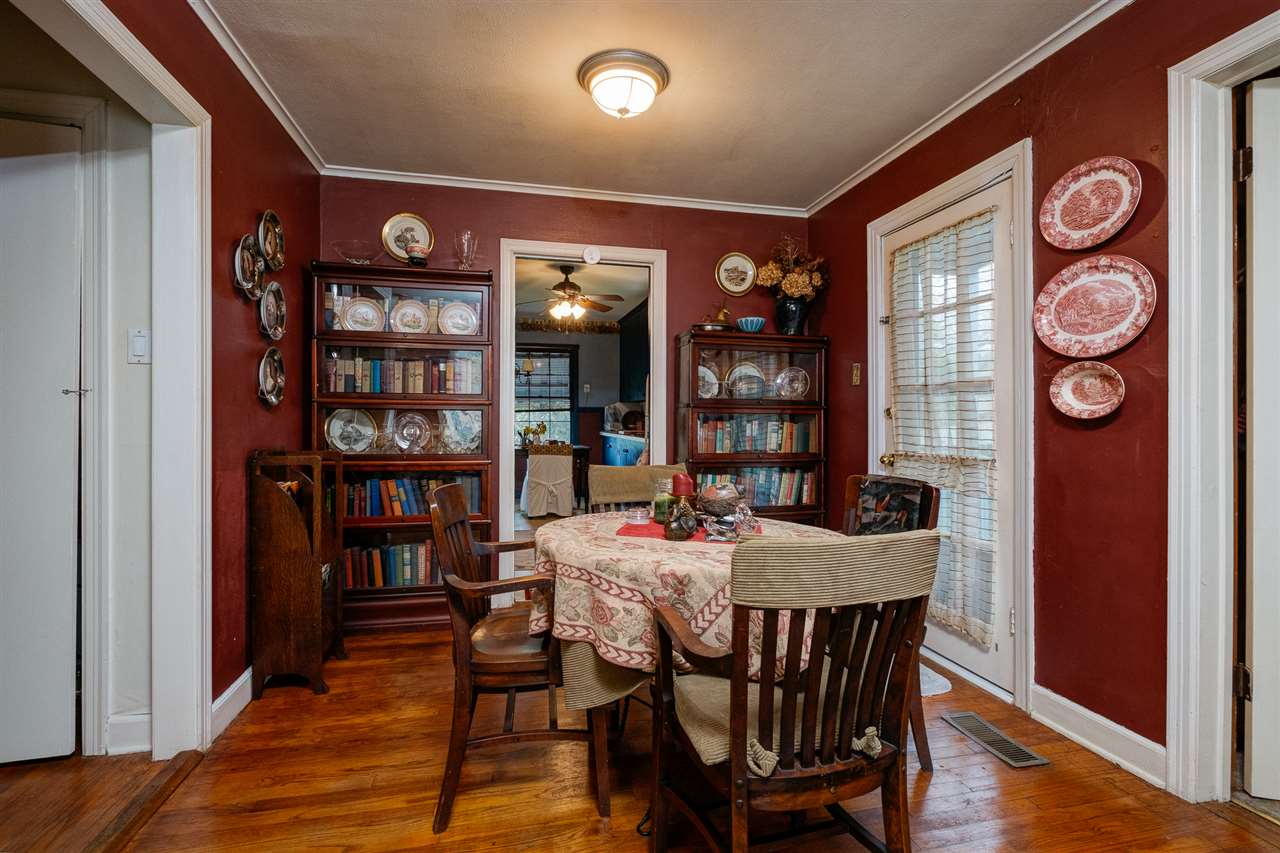 KINGWOOD PLACE - Residential