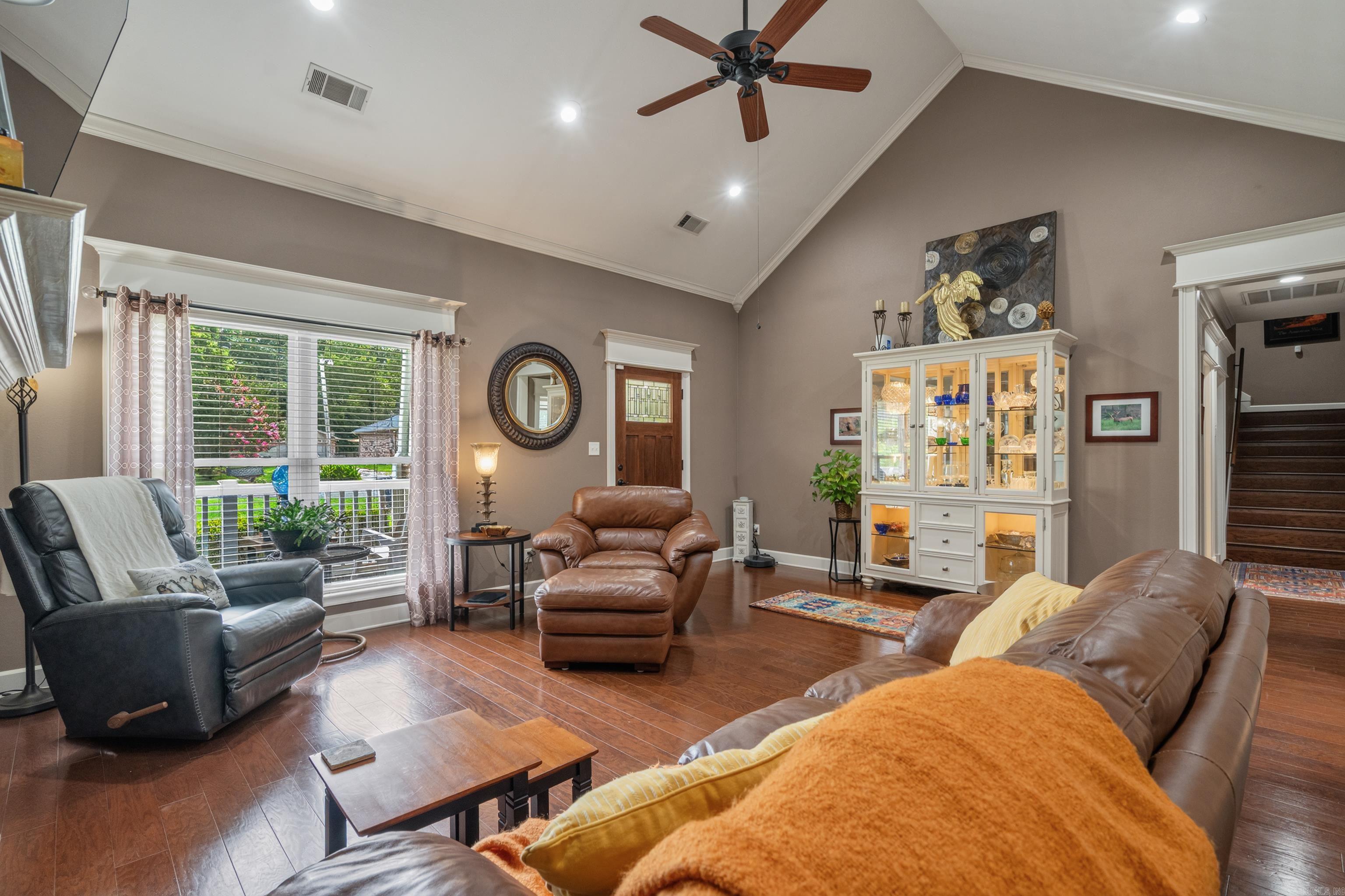 DAVIS BROTHERS - Residential