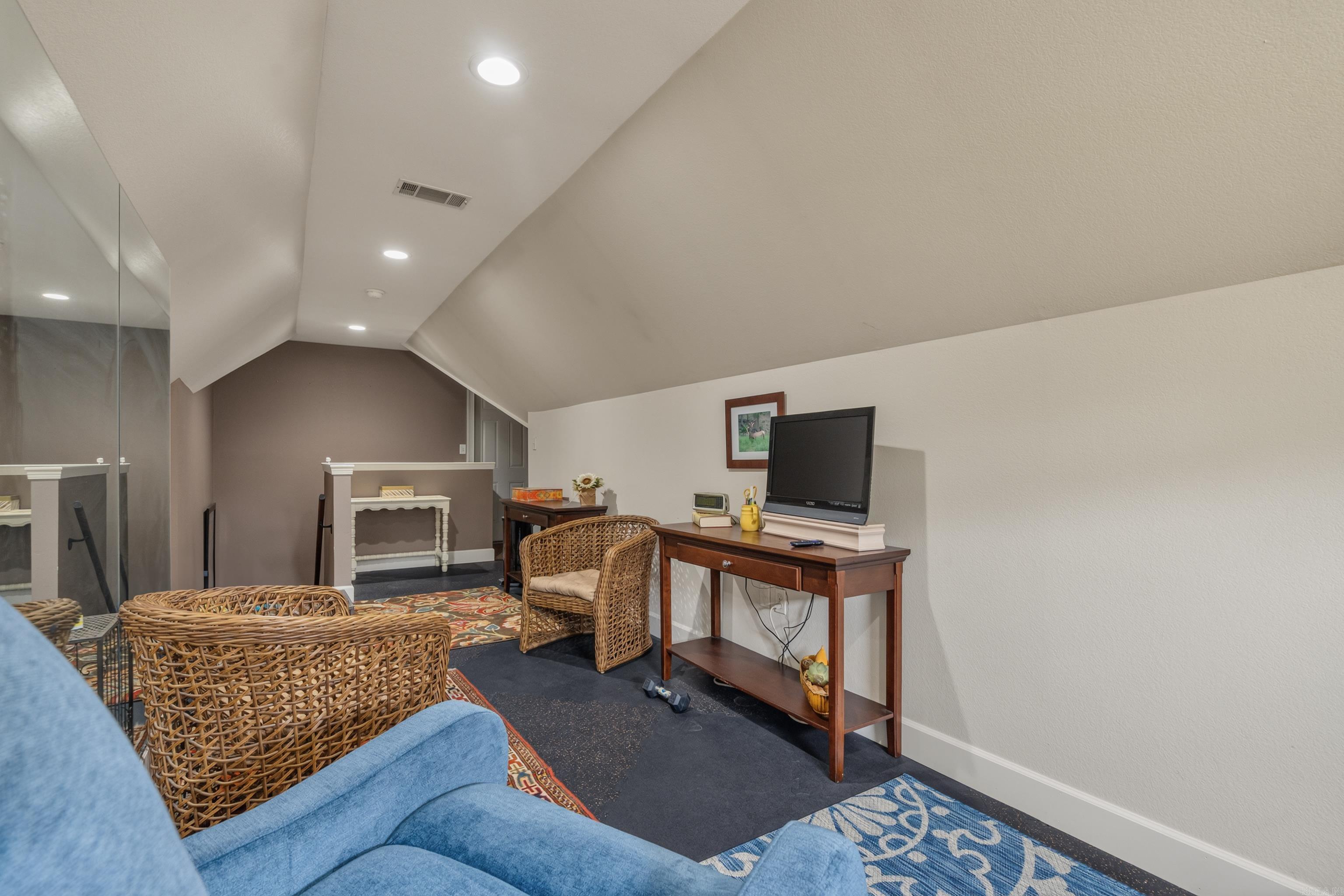 DAVIS BROTHERS - Residential