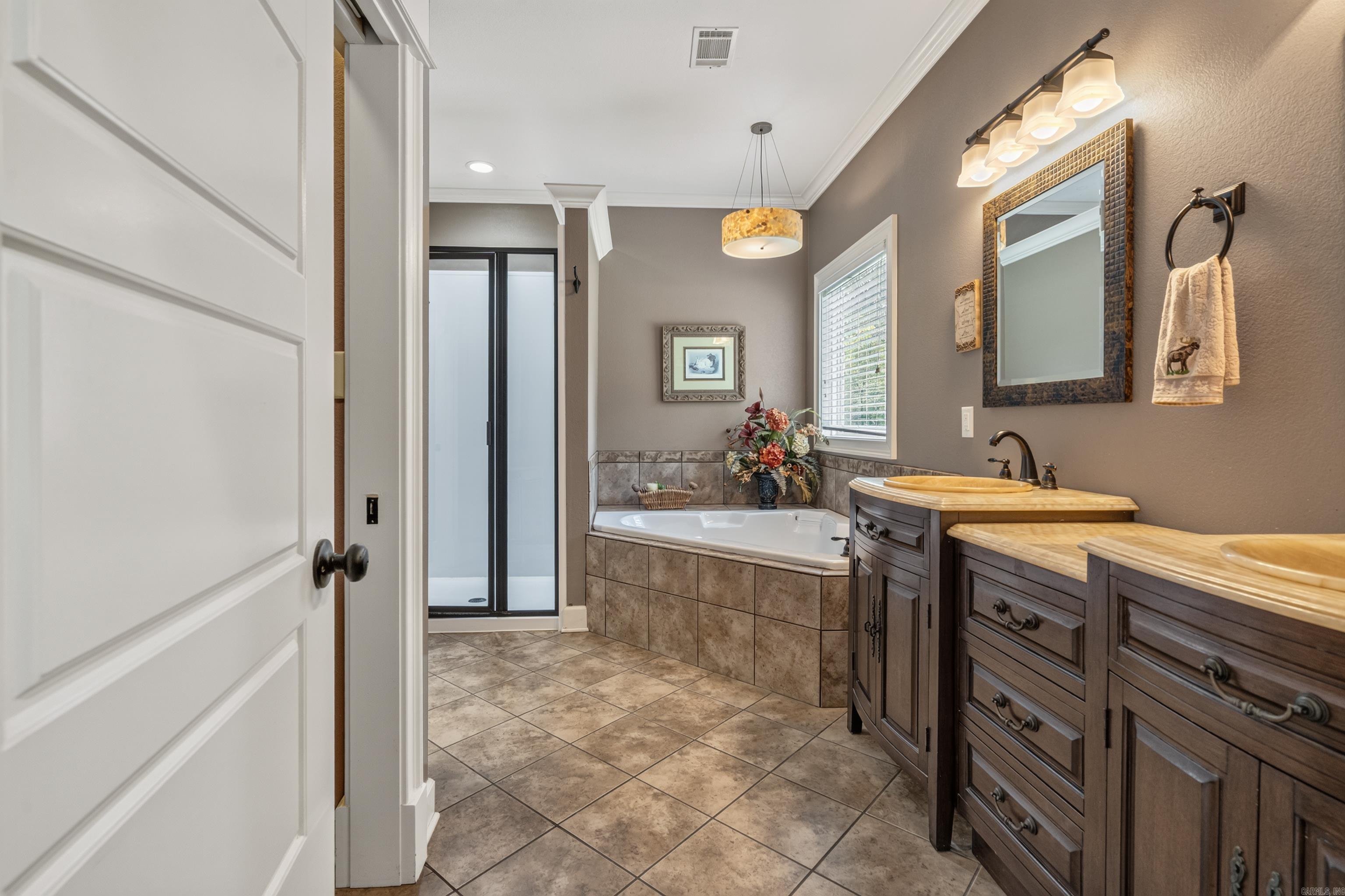 DAVIS BROTHERS - Residential