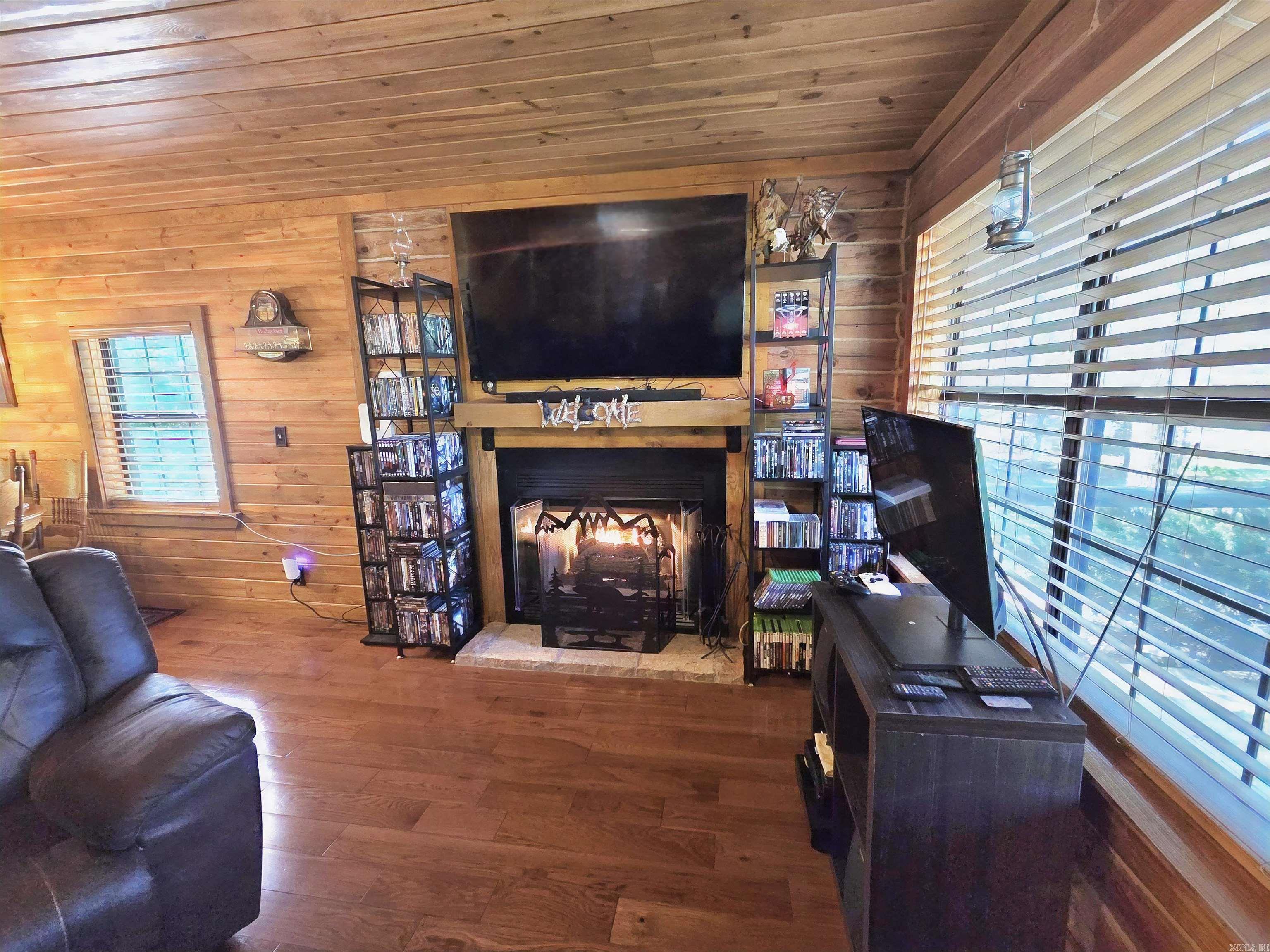 BLACK BEAR BLUFF - Residential