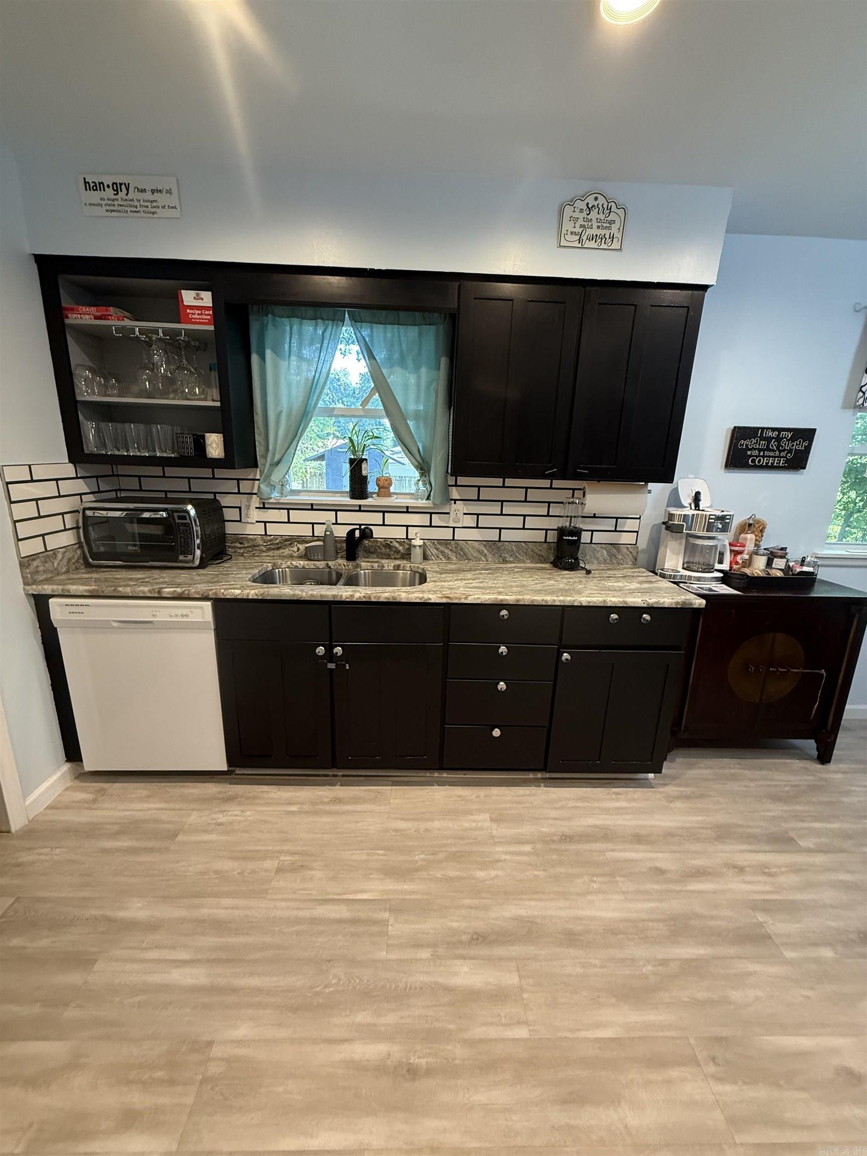 Oak View Annex #1 - Residential Lease