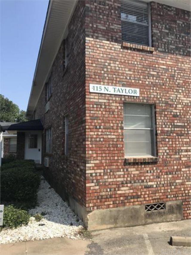 One bedroom / one bath unit. Kitchen equipped with range and refrigerator. Rent includes water, sewer, trash, basic TV, and wifi! Tenant only pays electric. Application fee is $35 per adult. Limit of two people per unit. Applicant screening includes credit, criminal, eviction report. Must have landlord and employer reference. Renter's insurance is REQUIRED. Coin Laundry onsite!  Air conditioning, Cable ready, Heat - electric, Oven / range, Refrigerator, Walk-in closet.