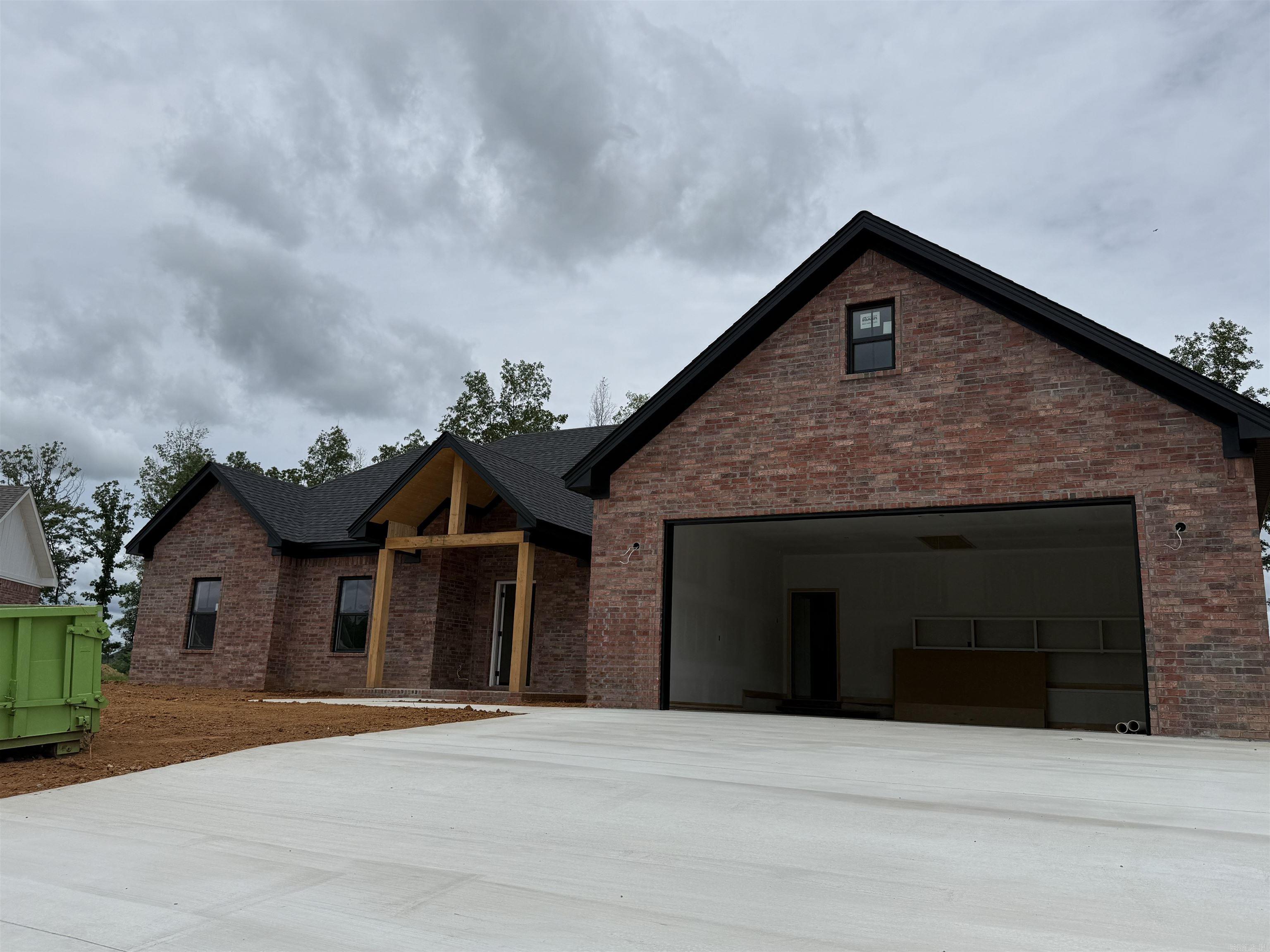 HIDDEN VALLEY ESTATES - Residential