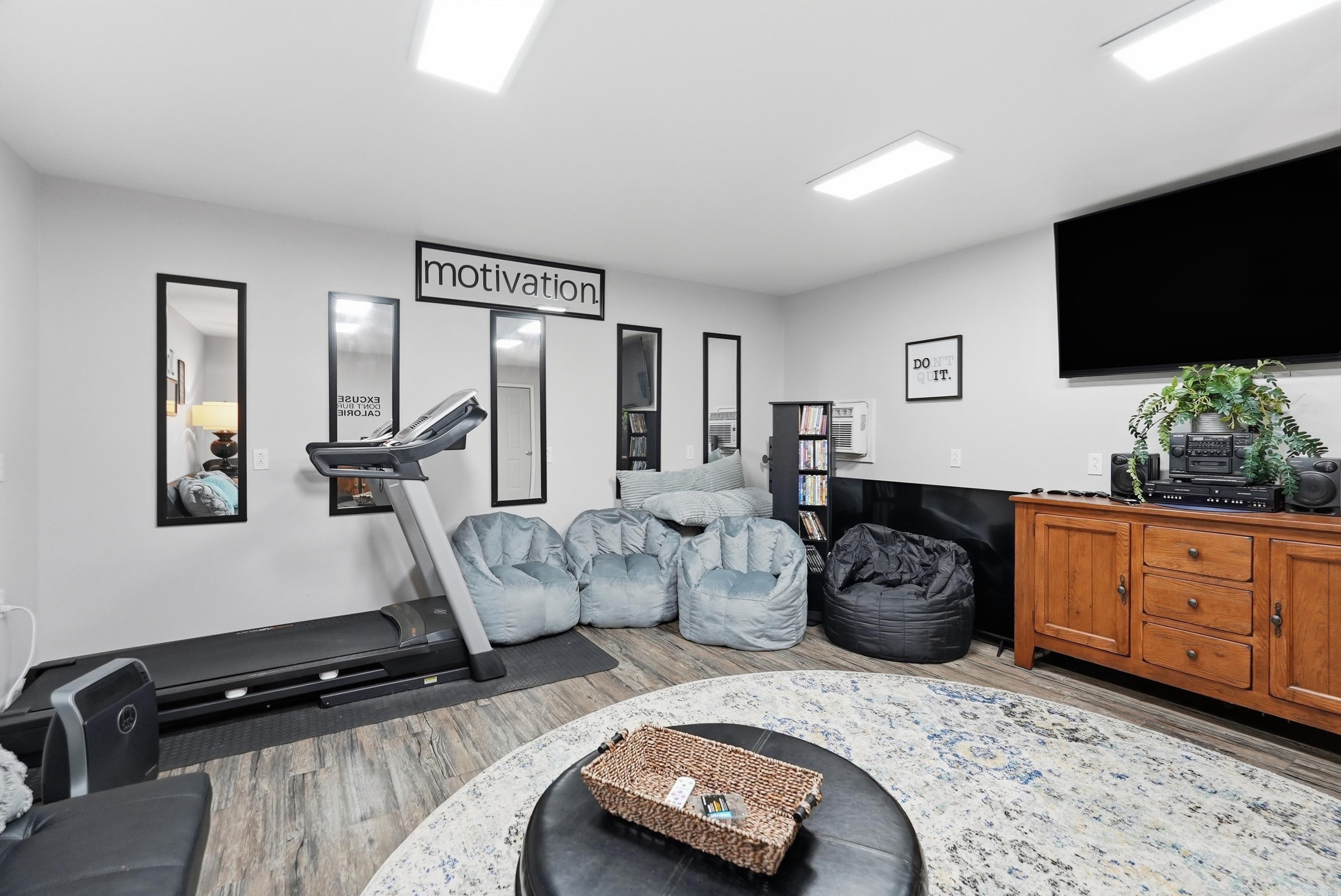 HORTON HILLS - Residential