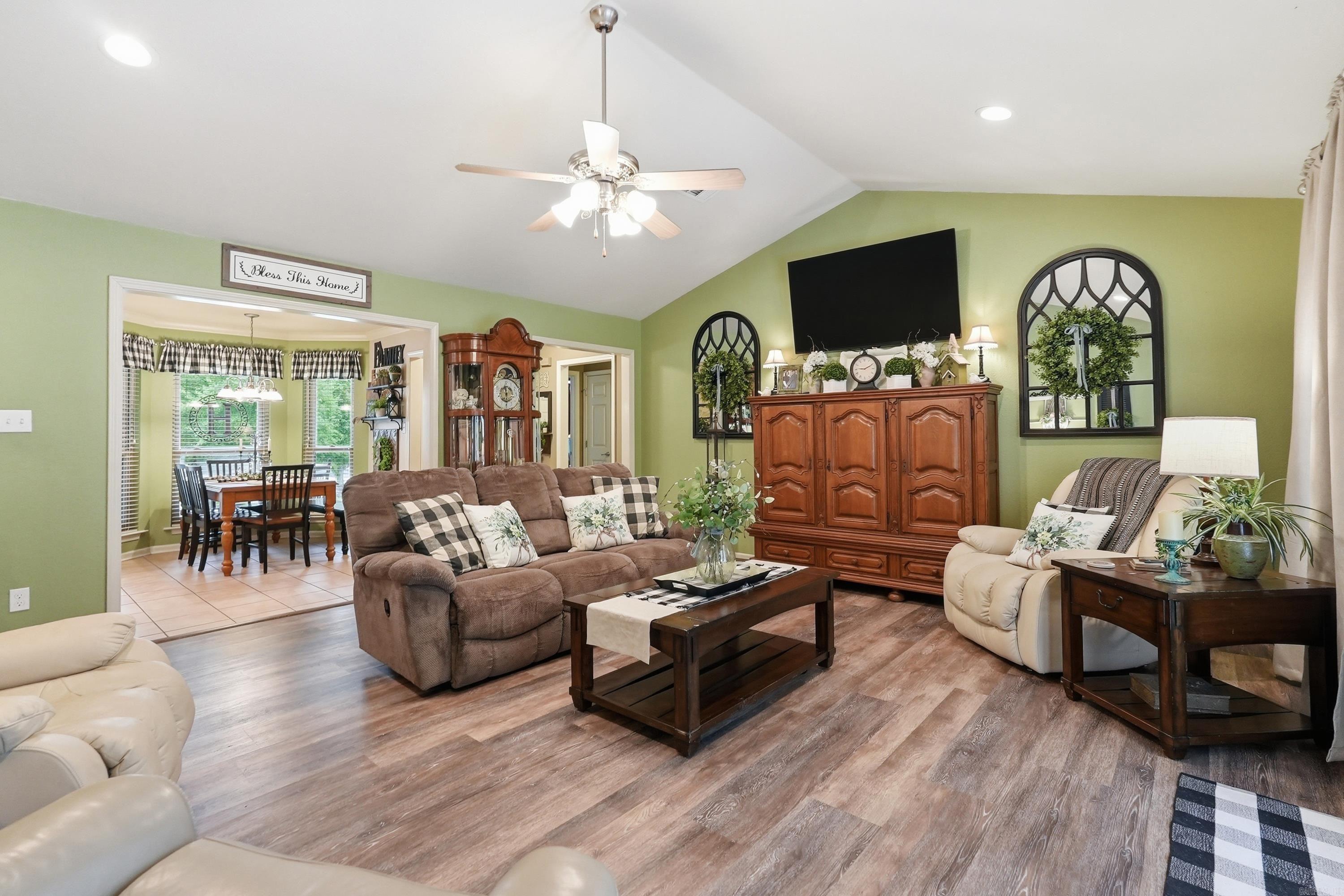 HORTON HILLS - Residential