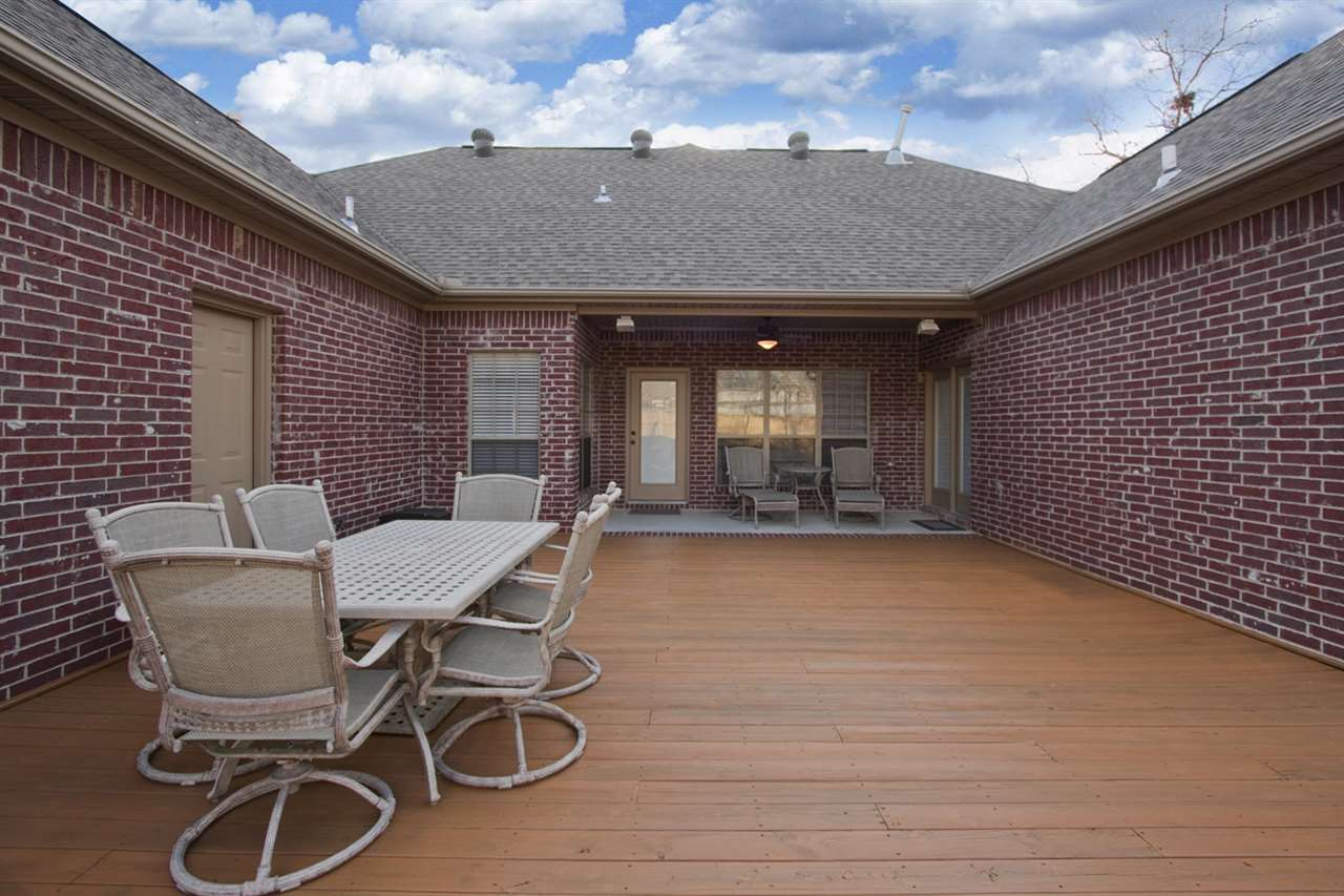 MILLERS CROSSING - Residential