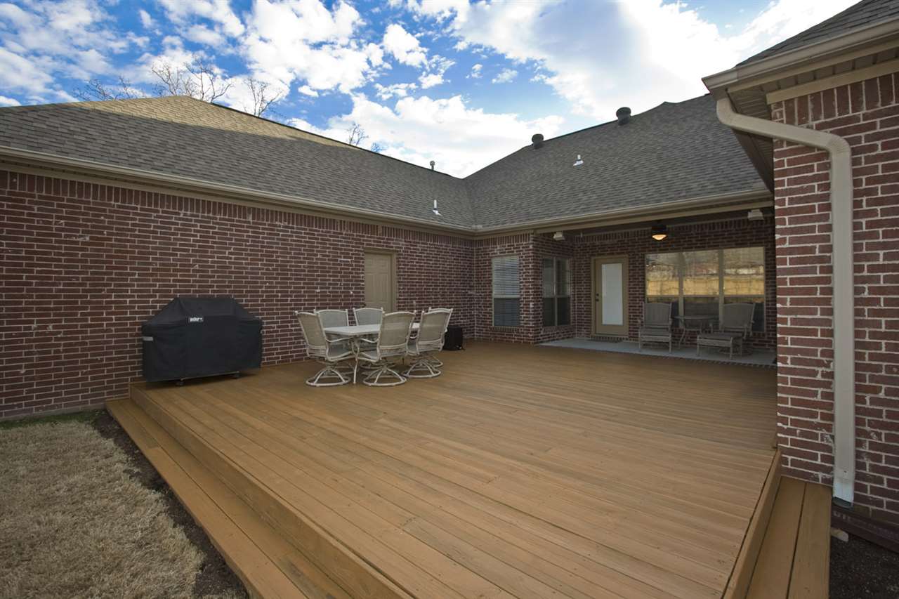 MILLERS CROSSING - Residential