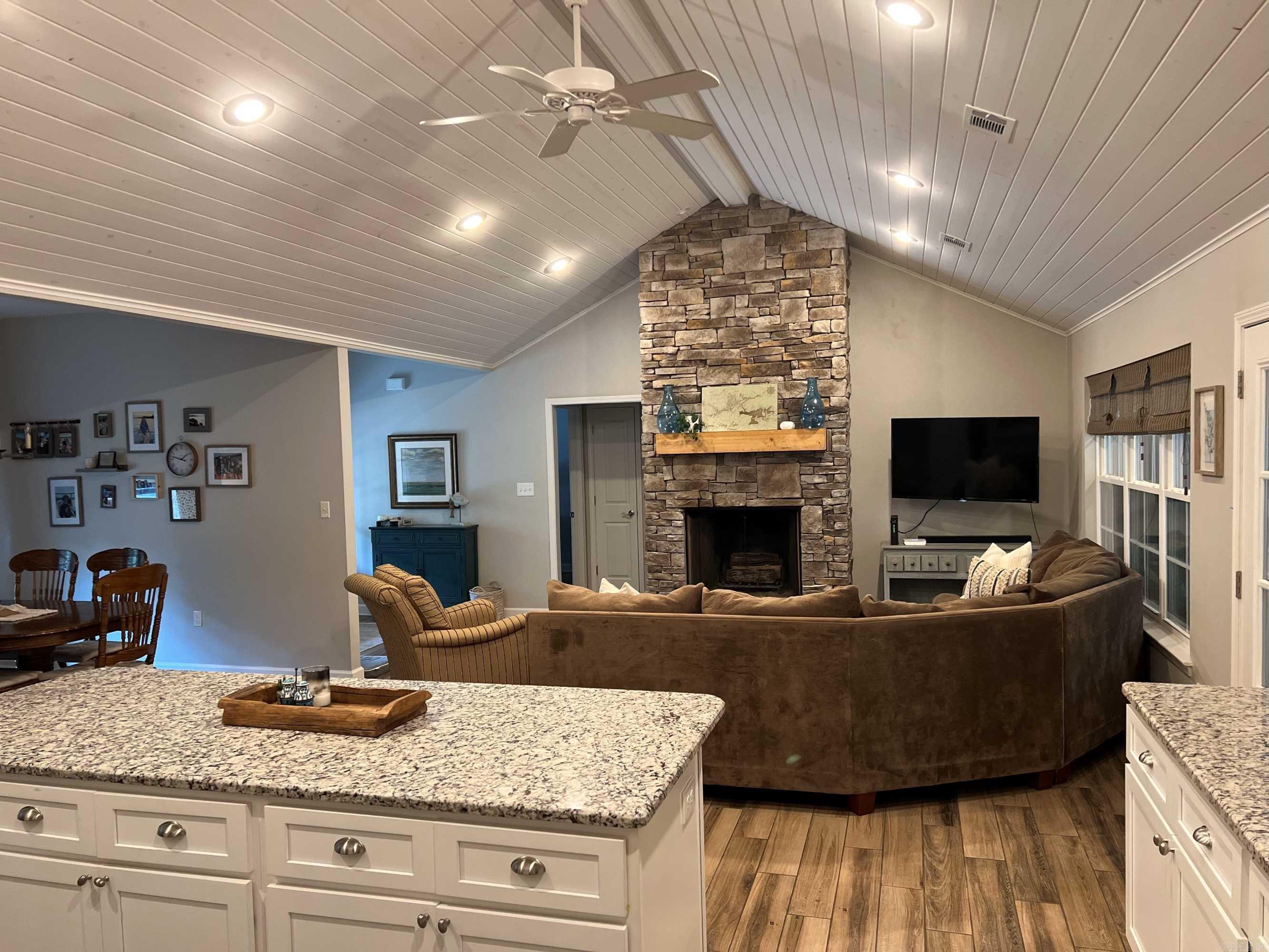 Eden Isle-Lakeland - Residential