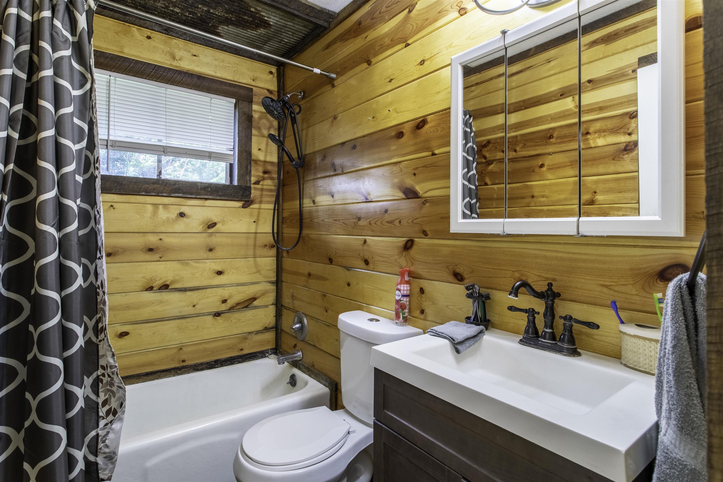 SEQUOYAH - Residential