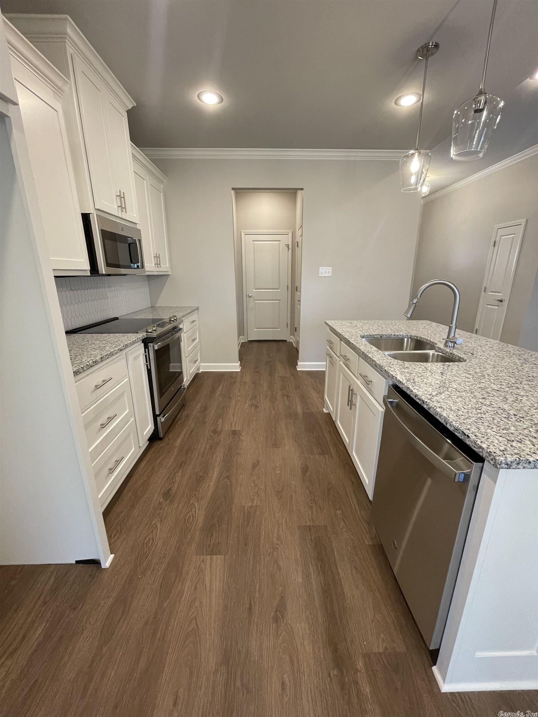 THE PINES AT PARKWAY TRAILS - Residential