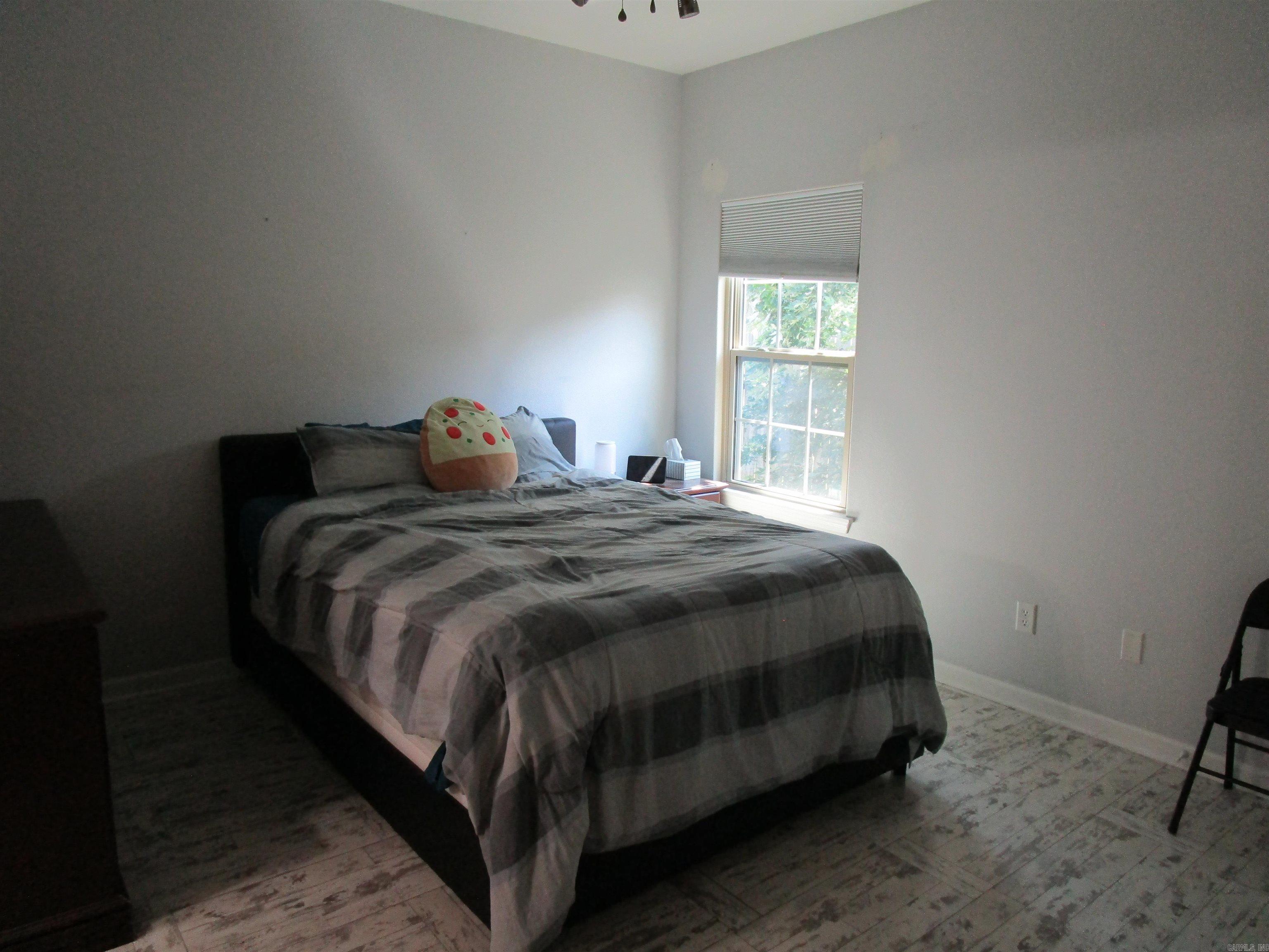 GOLF LINKS GARDENS - Residential