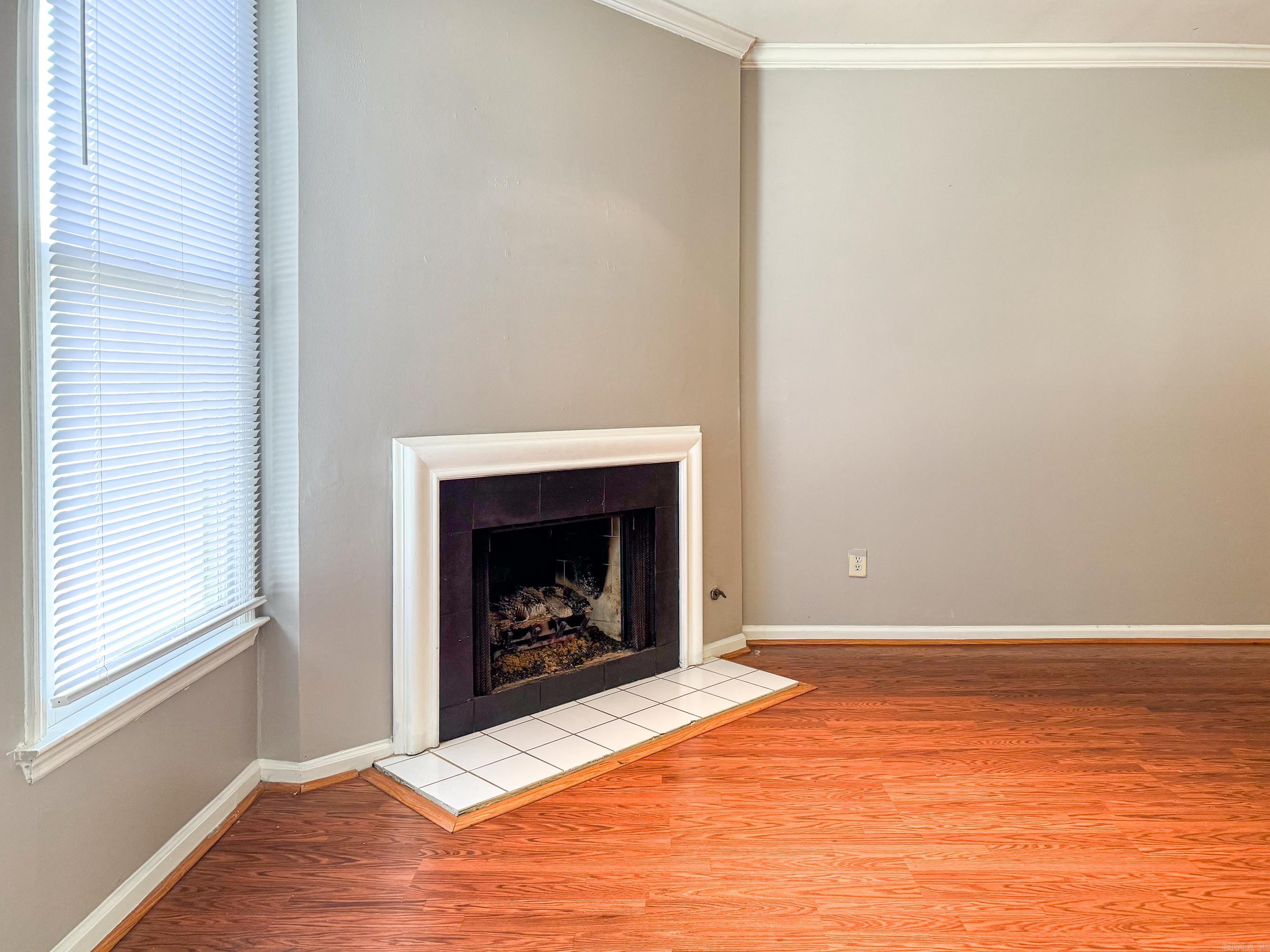 LINDEN COURT CONDO HPR - Residential
