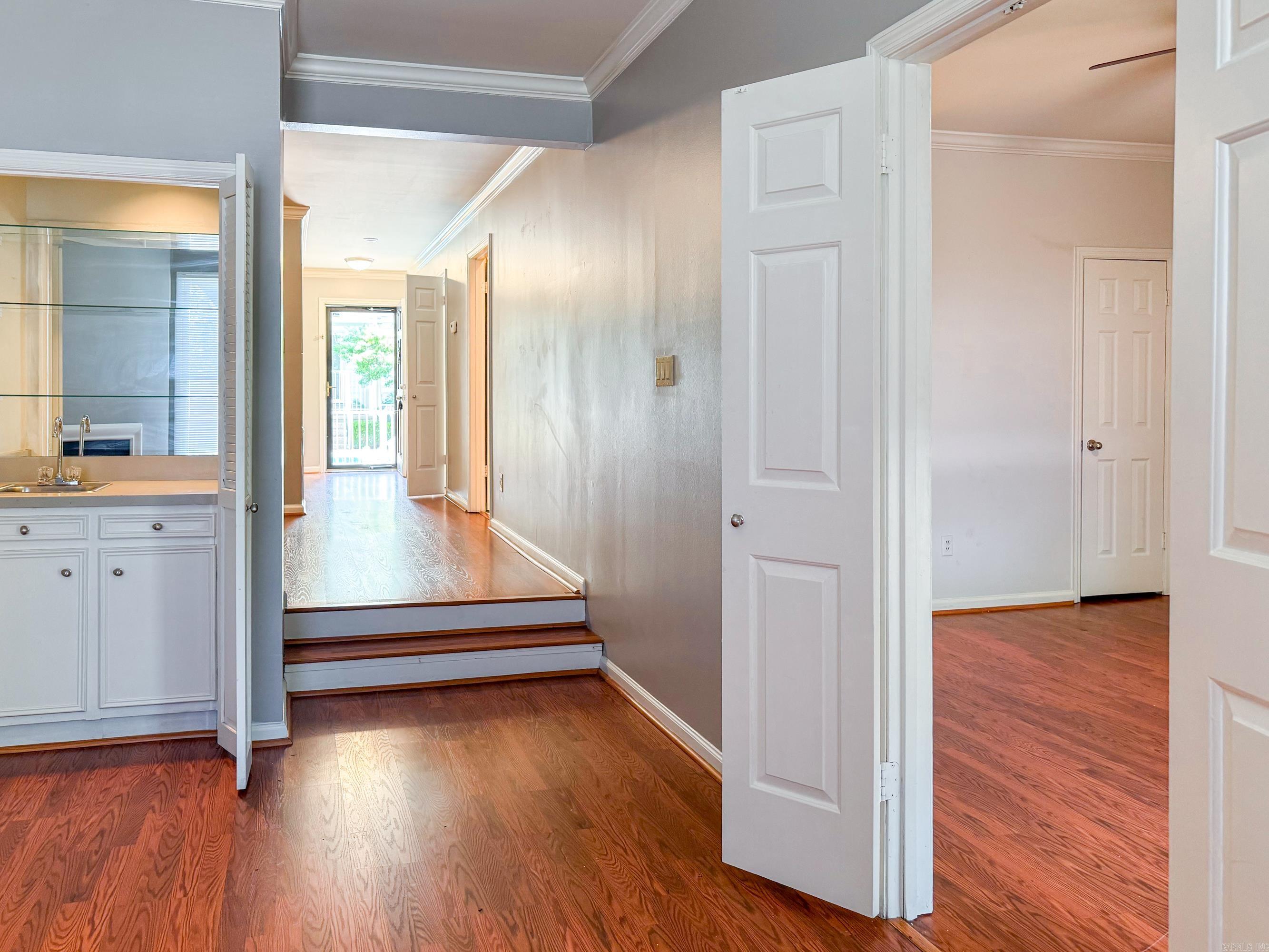LINDEN COURT CONDO HPR - Residential