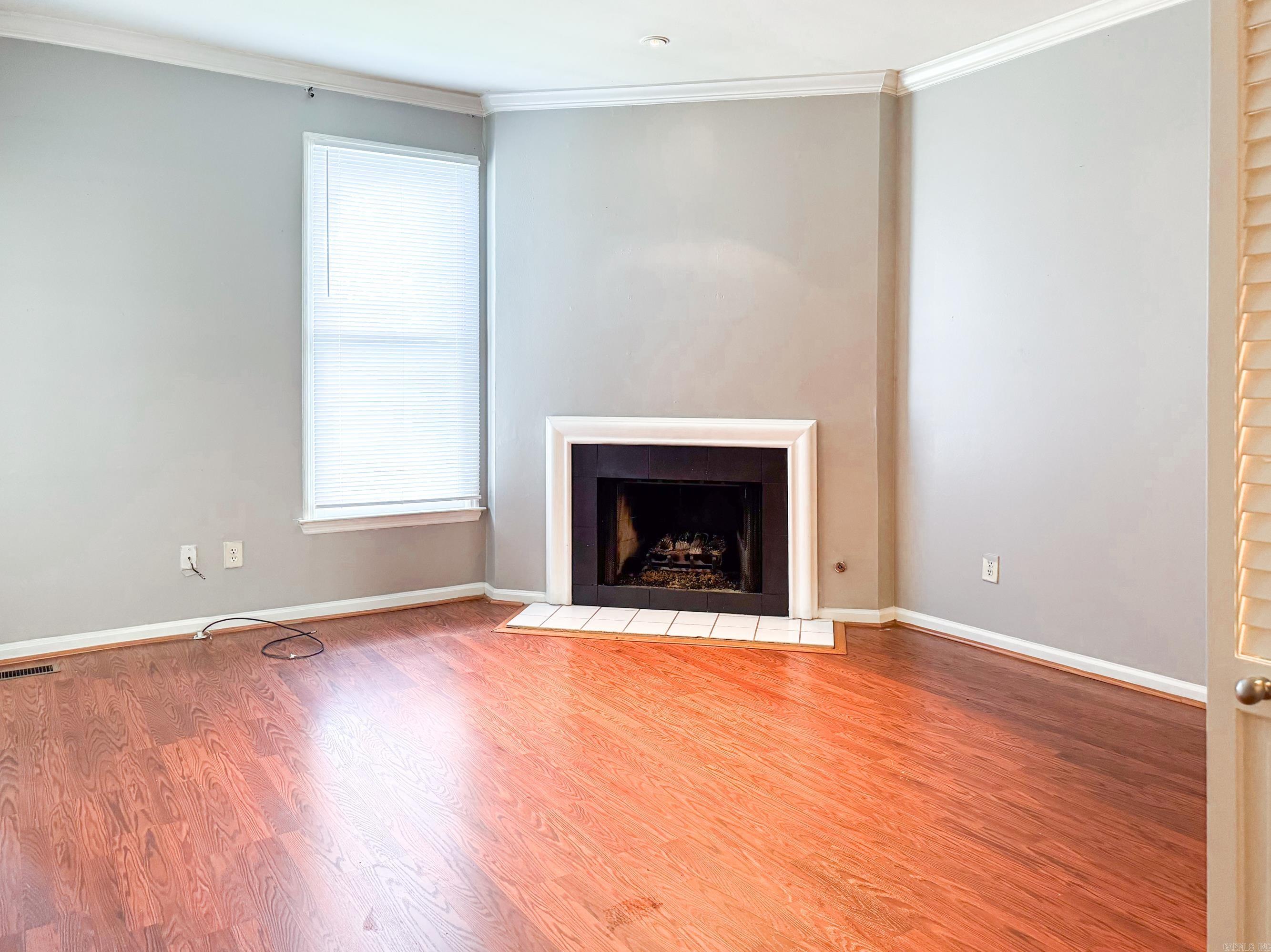 LINDEN COURT CONDO HPR - Residential
