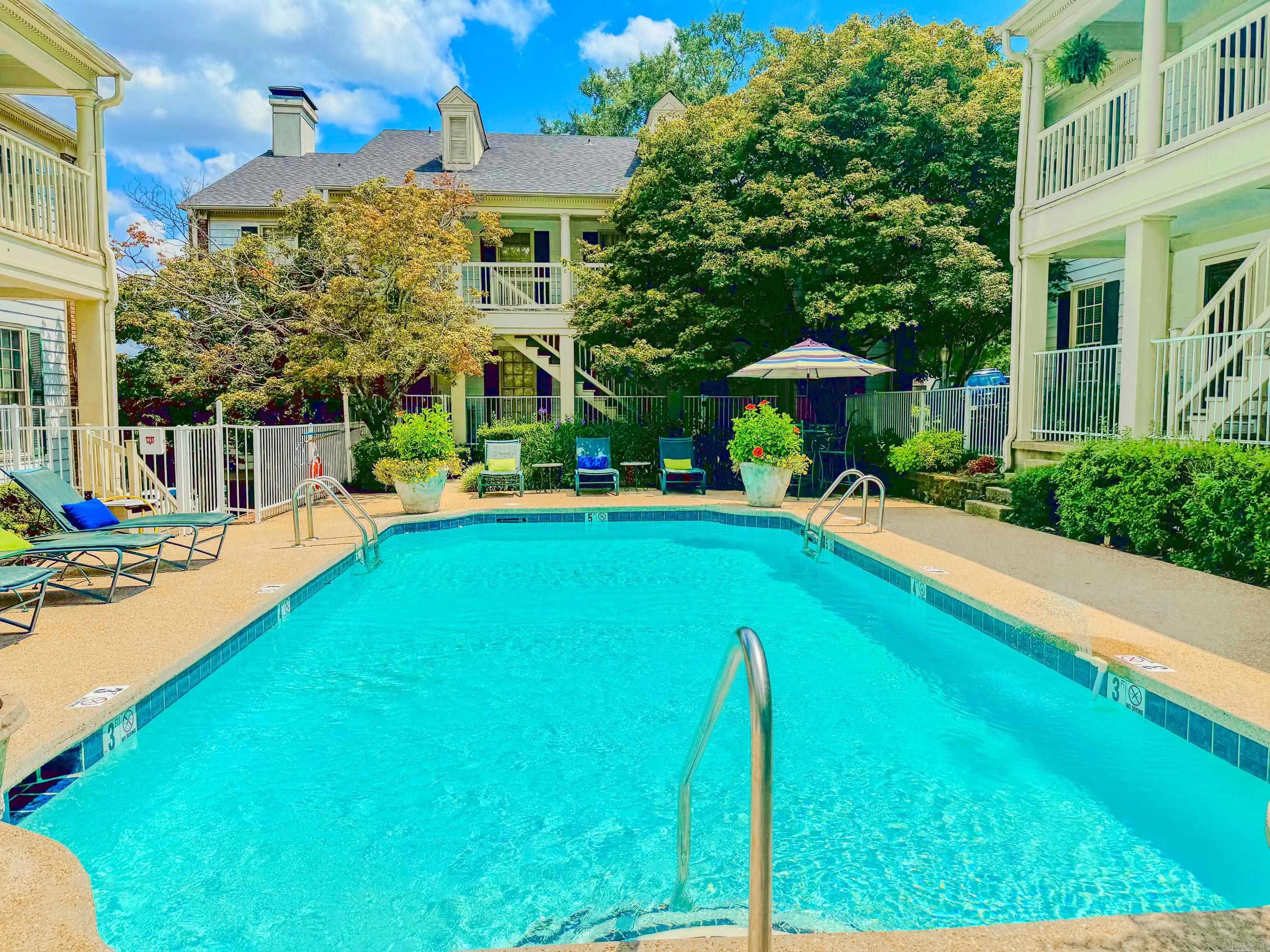 LINDEN COURT CONDO HPR - Residential