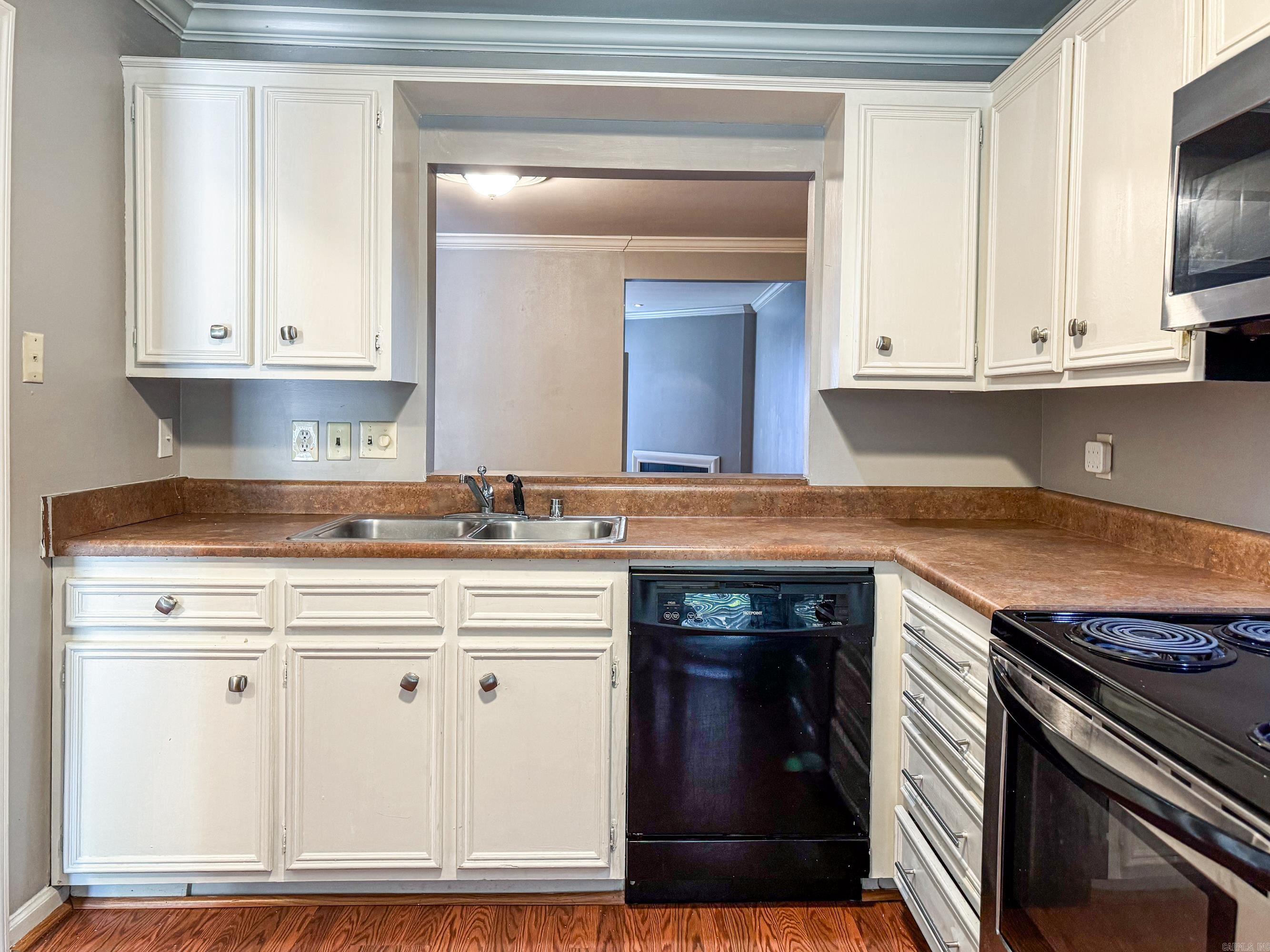 LINDEN COURT CONDO HPR - Residential
