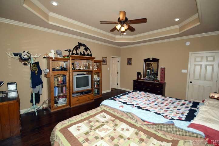 SHADOW CREEK - Residential